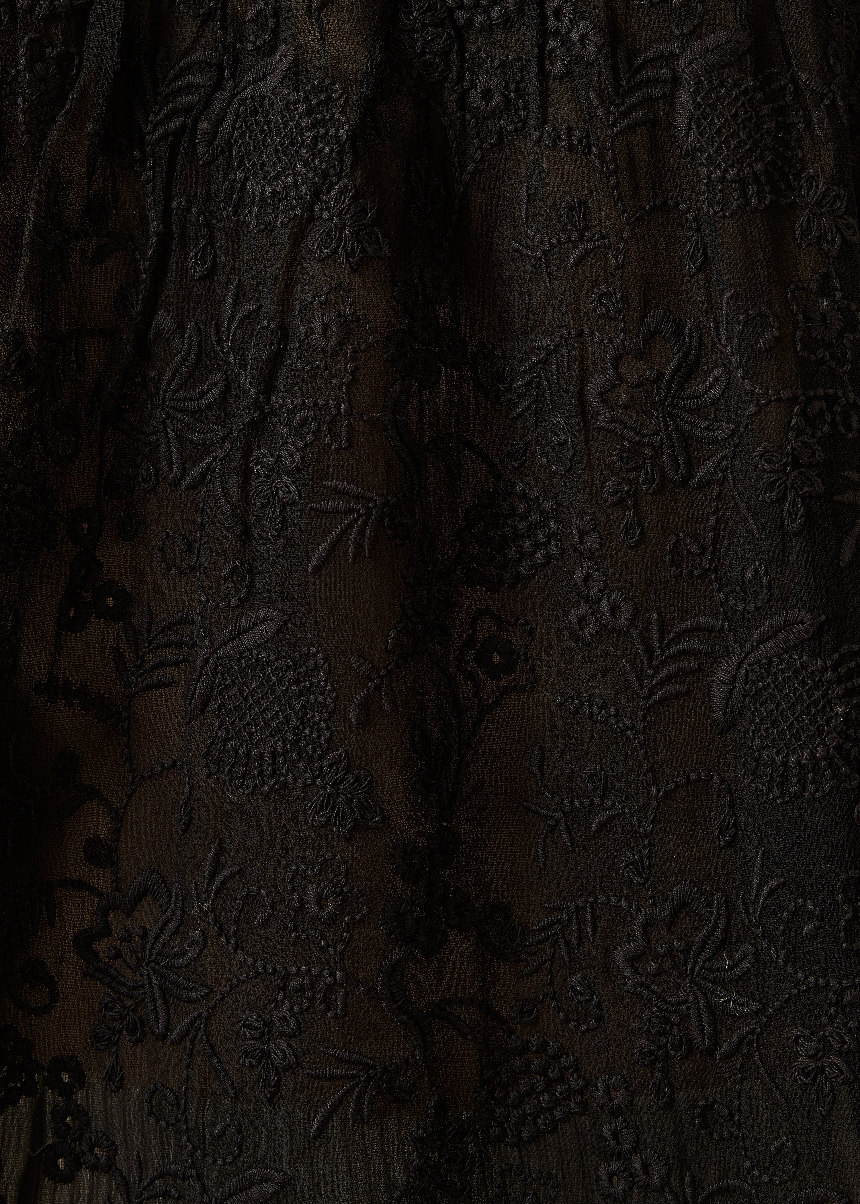 Camicia nera ricamata maniche lunghe