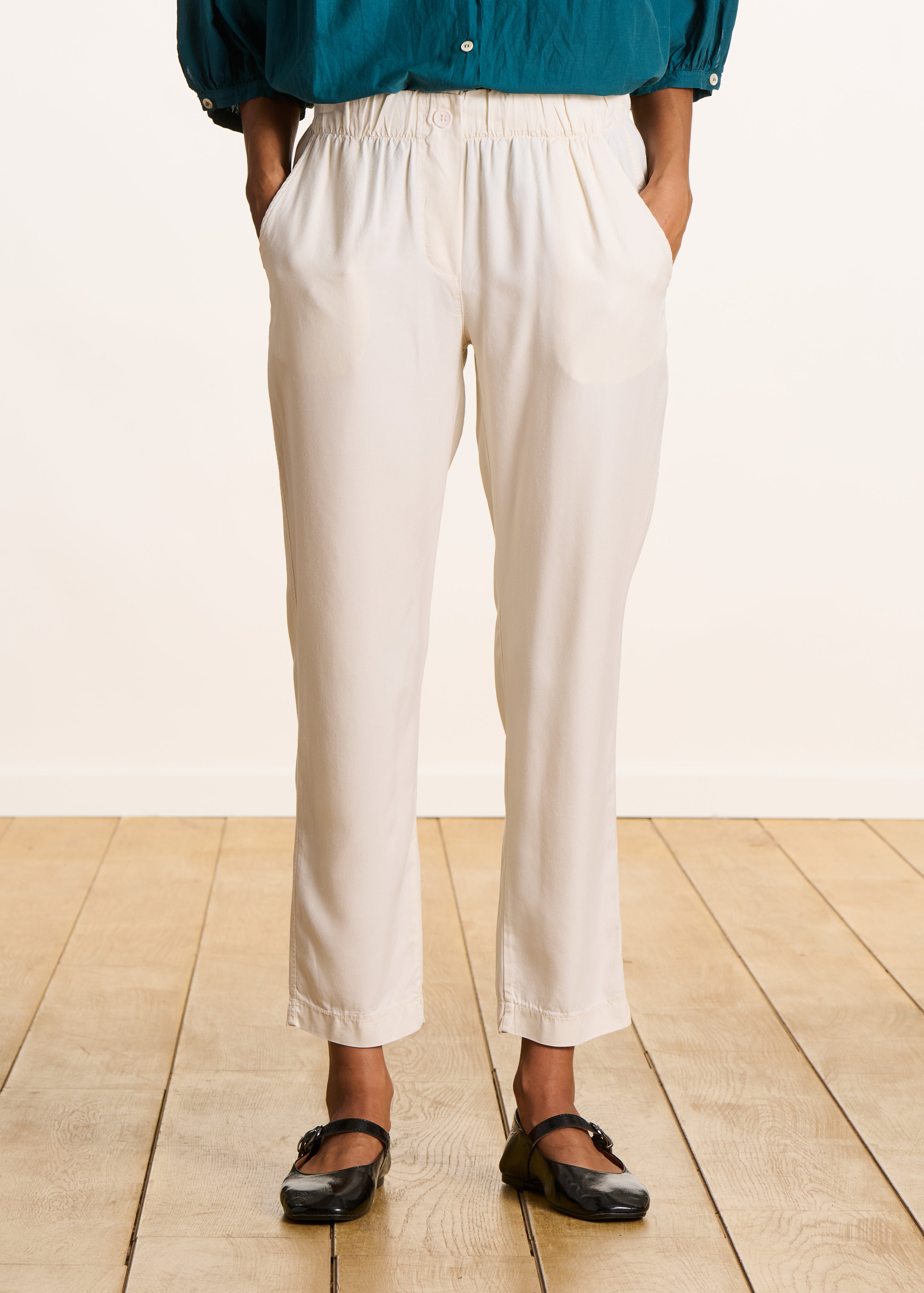 Ecru soepele lyocell broek