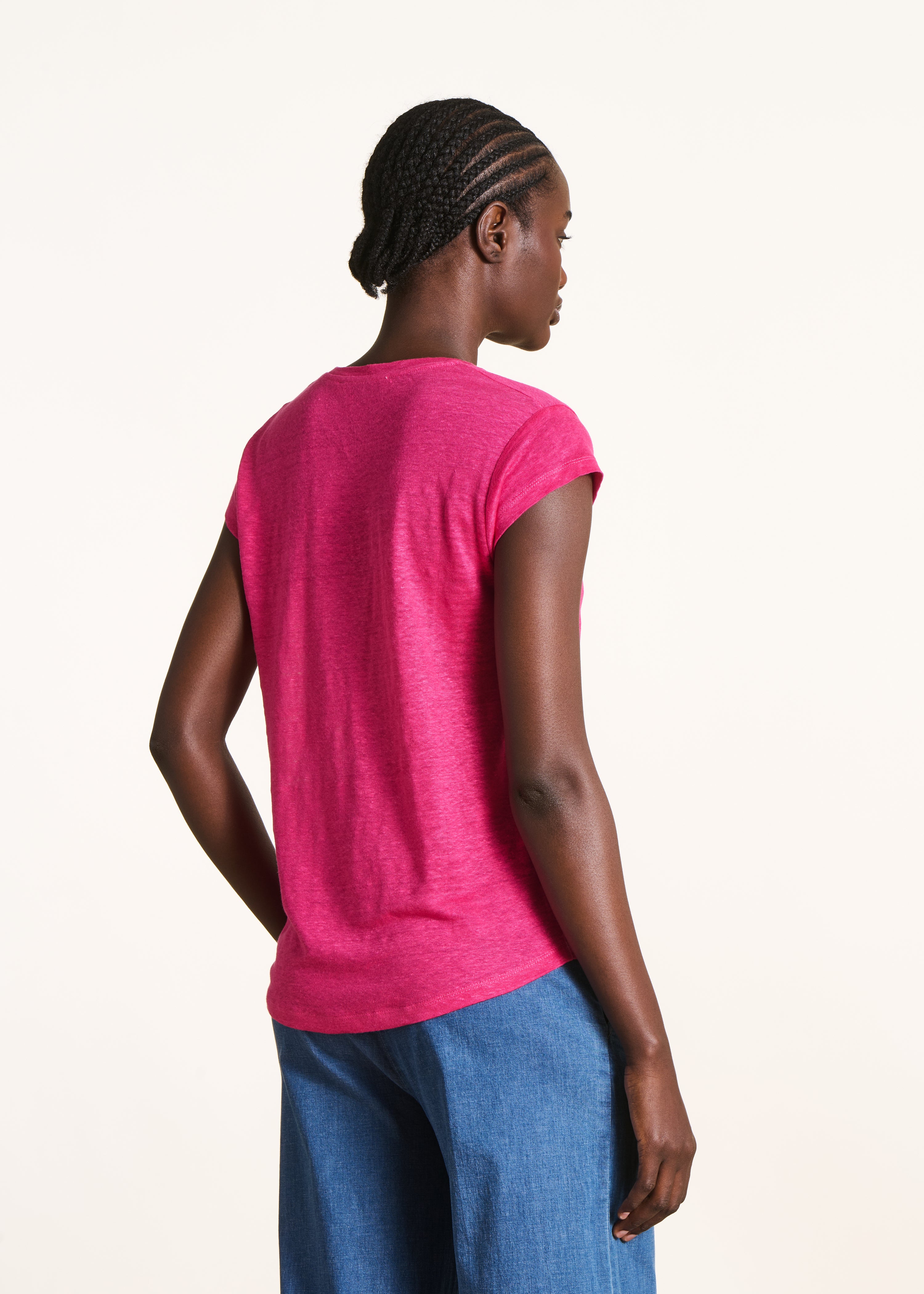 Fuchsia pink short-sleeved linen T-shirt
