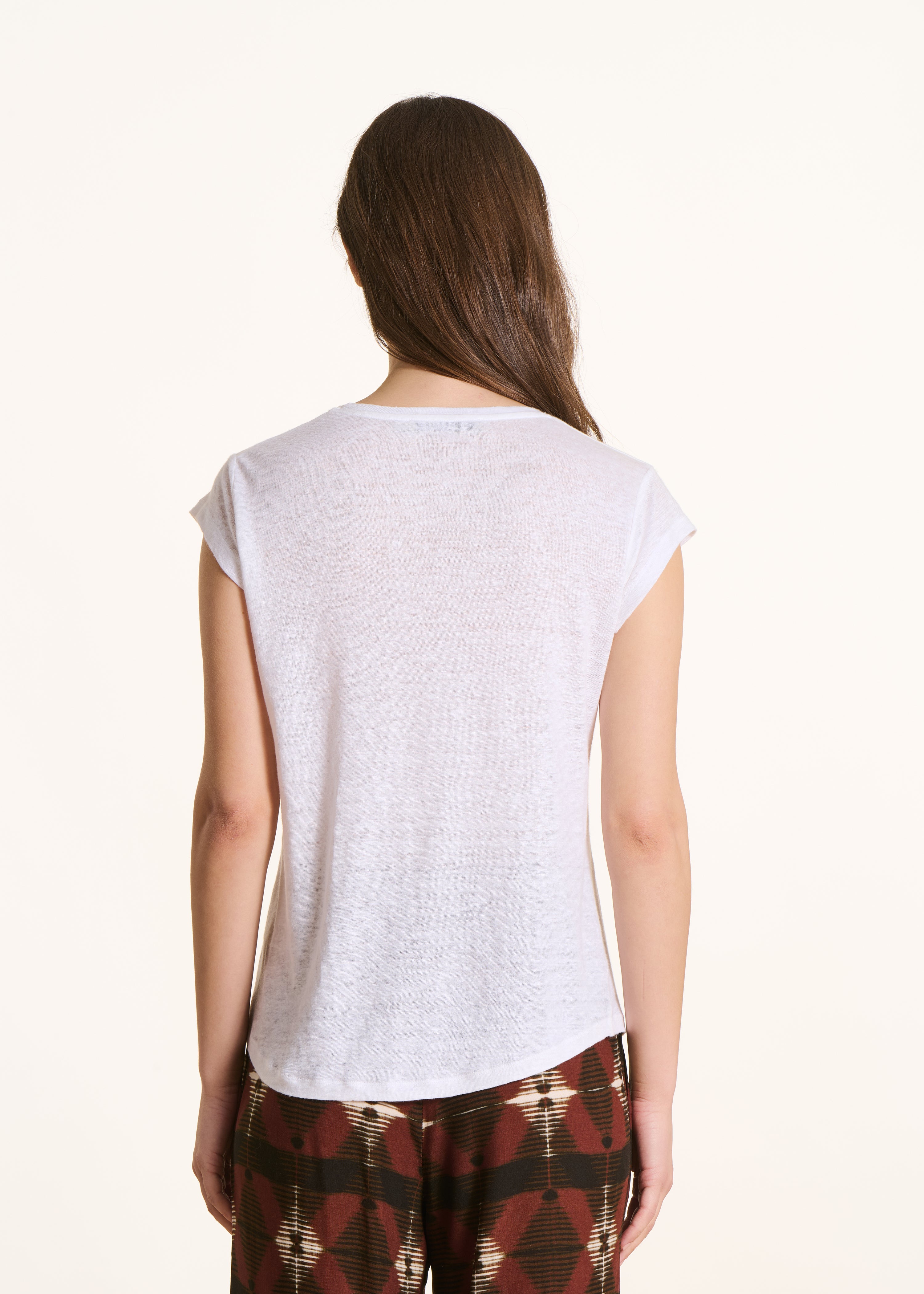 weiß T-Shirt aus Leinen mit kurzen Ärmeln