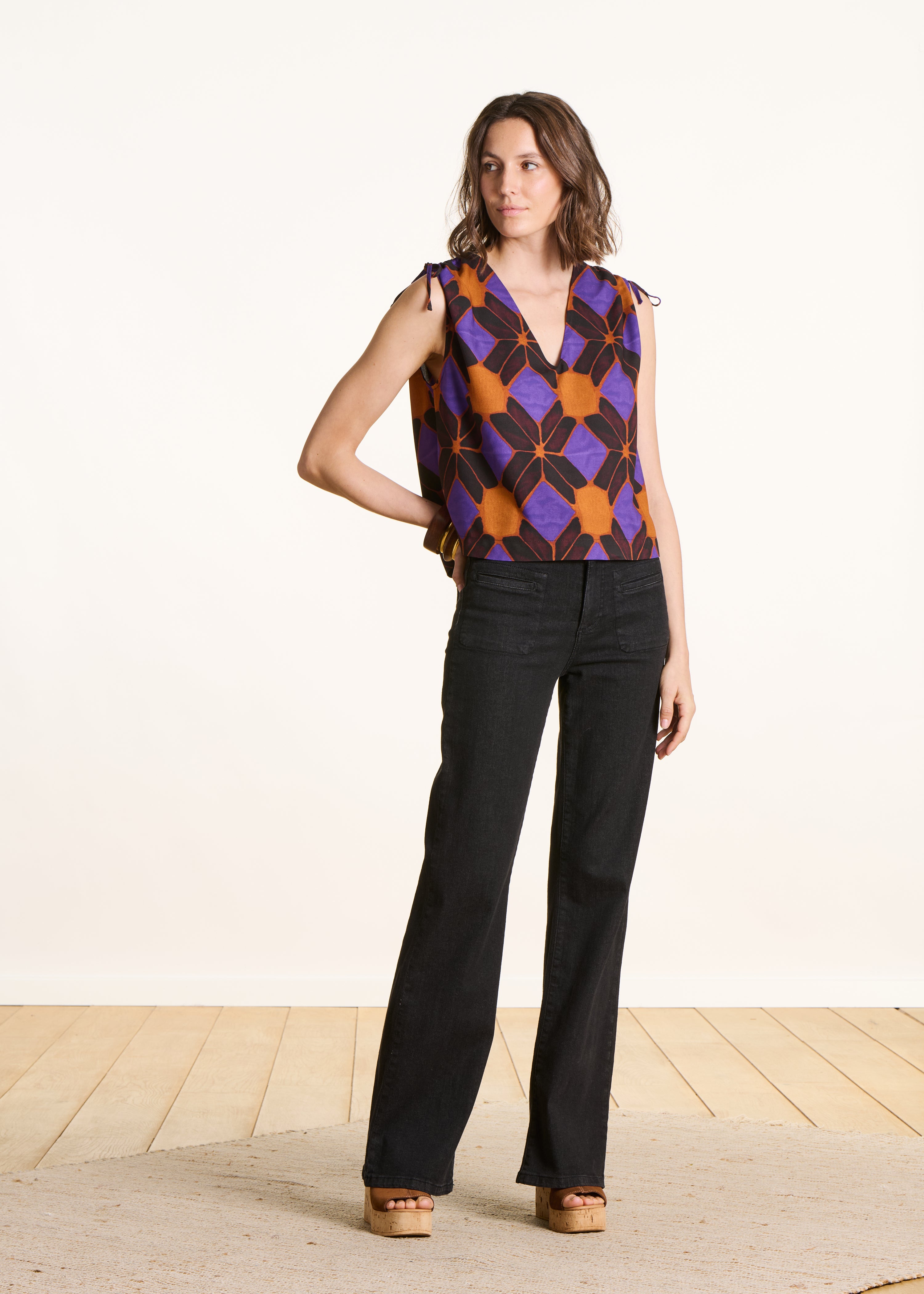 Zwarte bootcut jeans met hoge taille van biologisch katoen