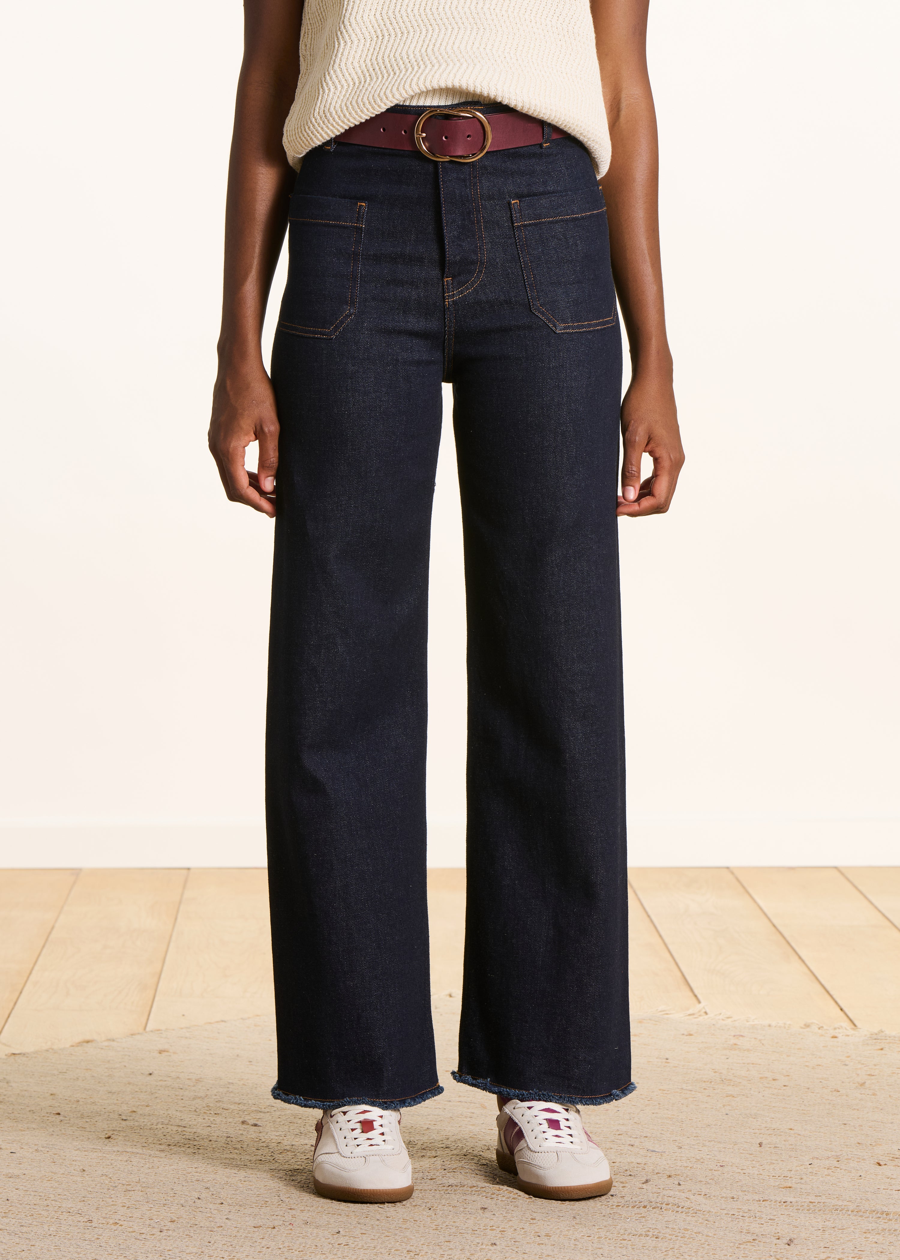 Dark high-waisted flare jeans in organic cotton