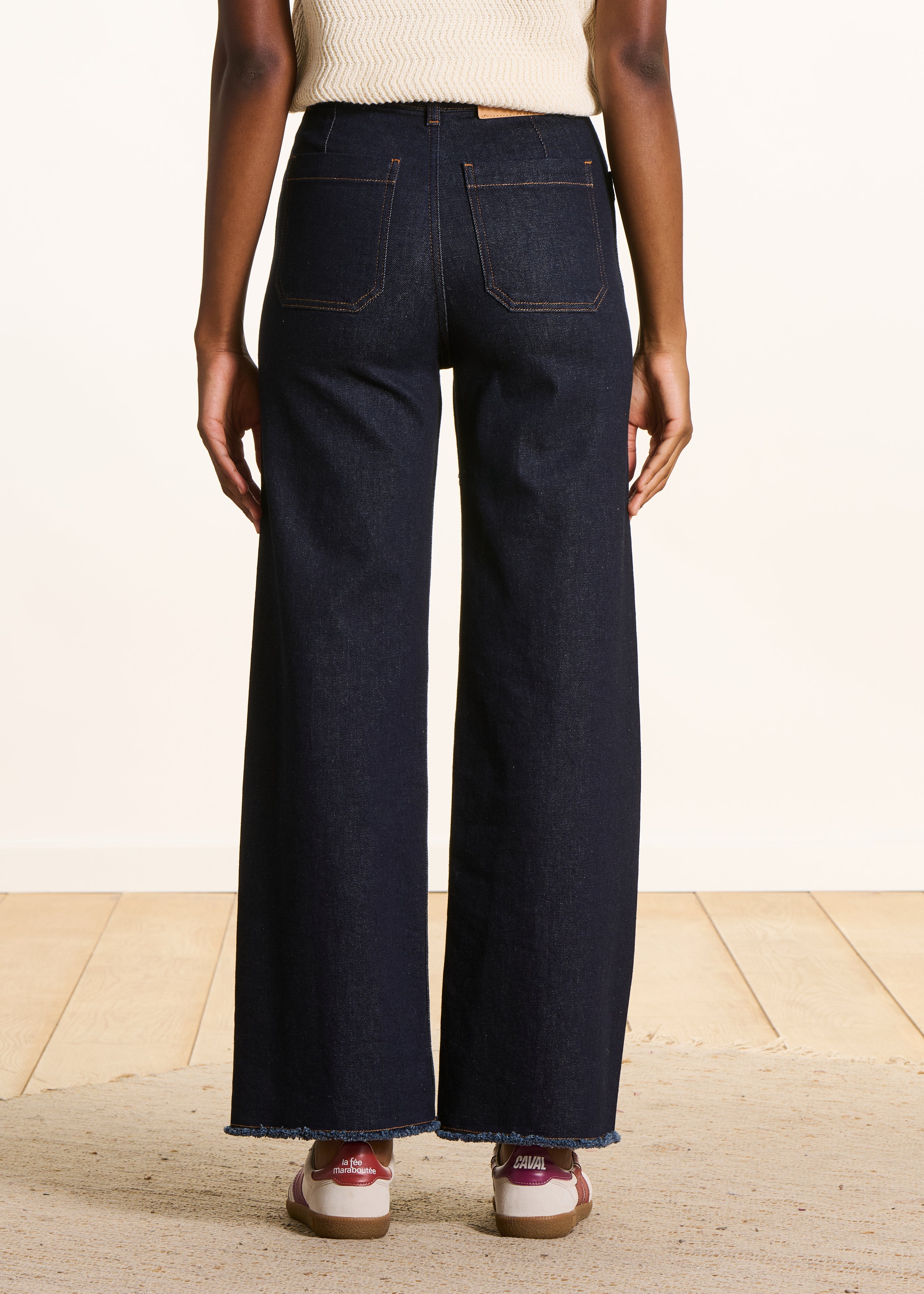 Dark high-waisted flare jeans in organic cotton