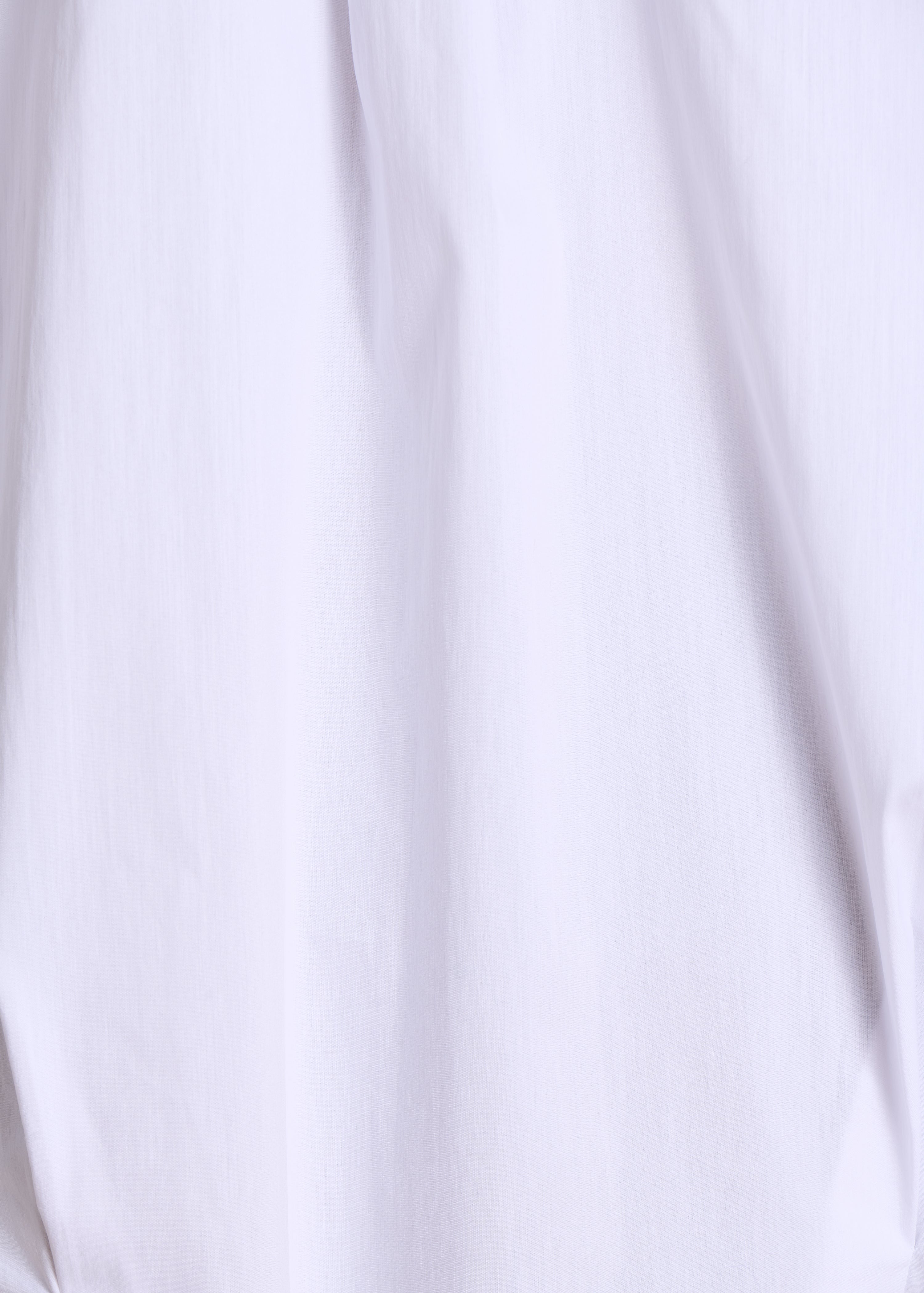 Loose white blouse in cotton poplin