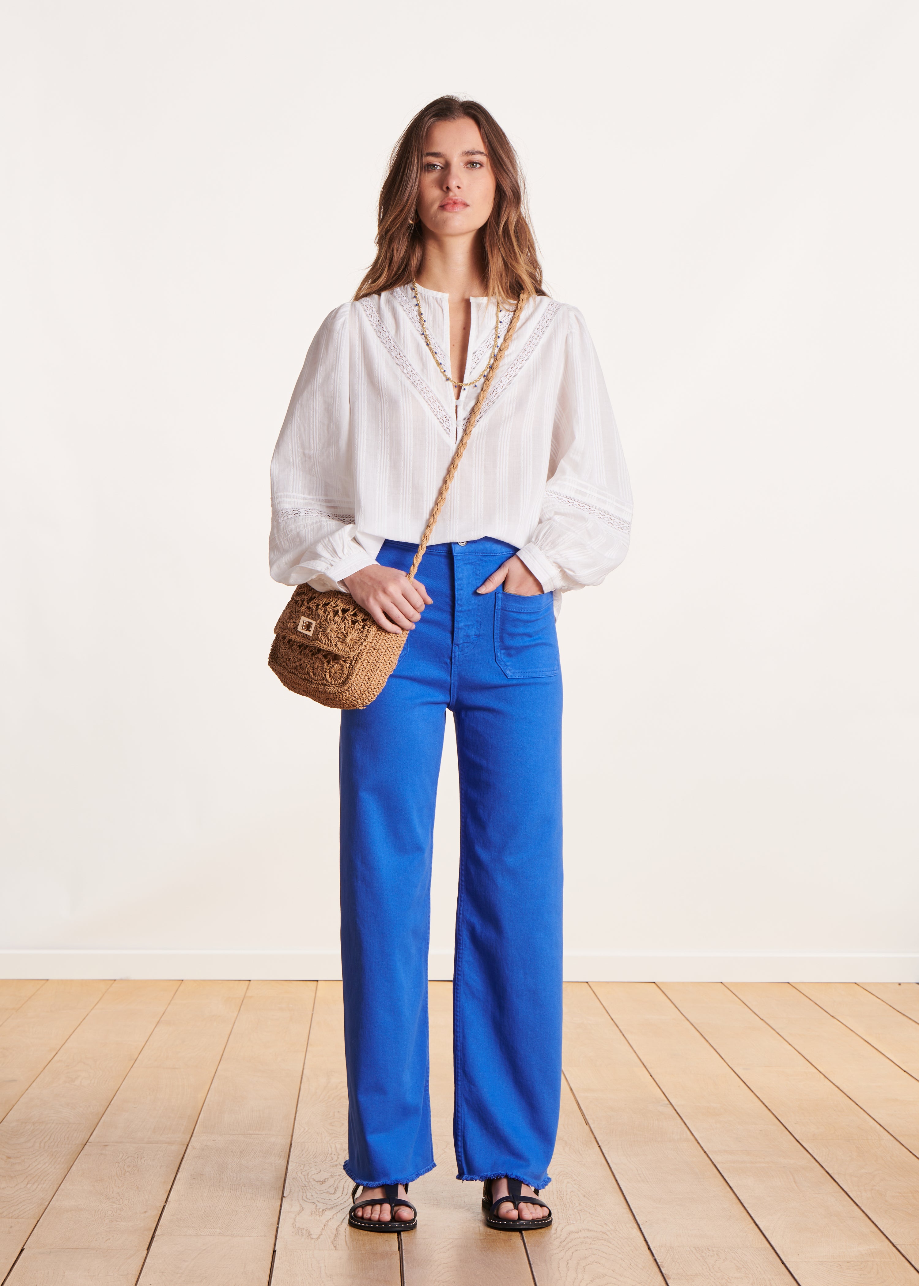 Jean flare bleu roi taille haute en coton biologique