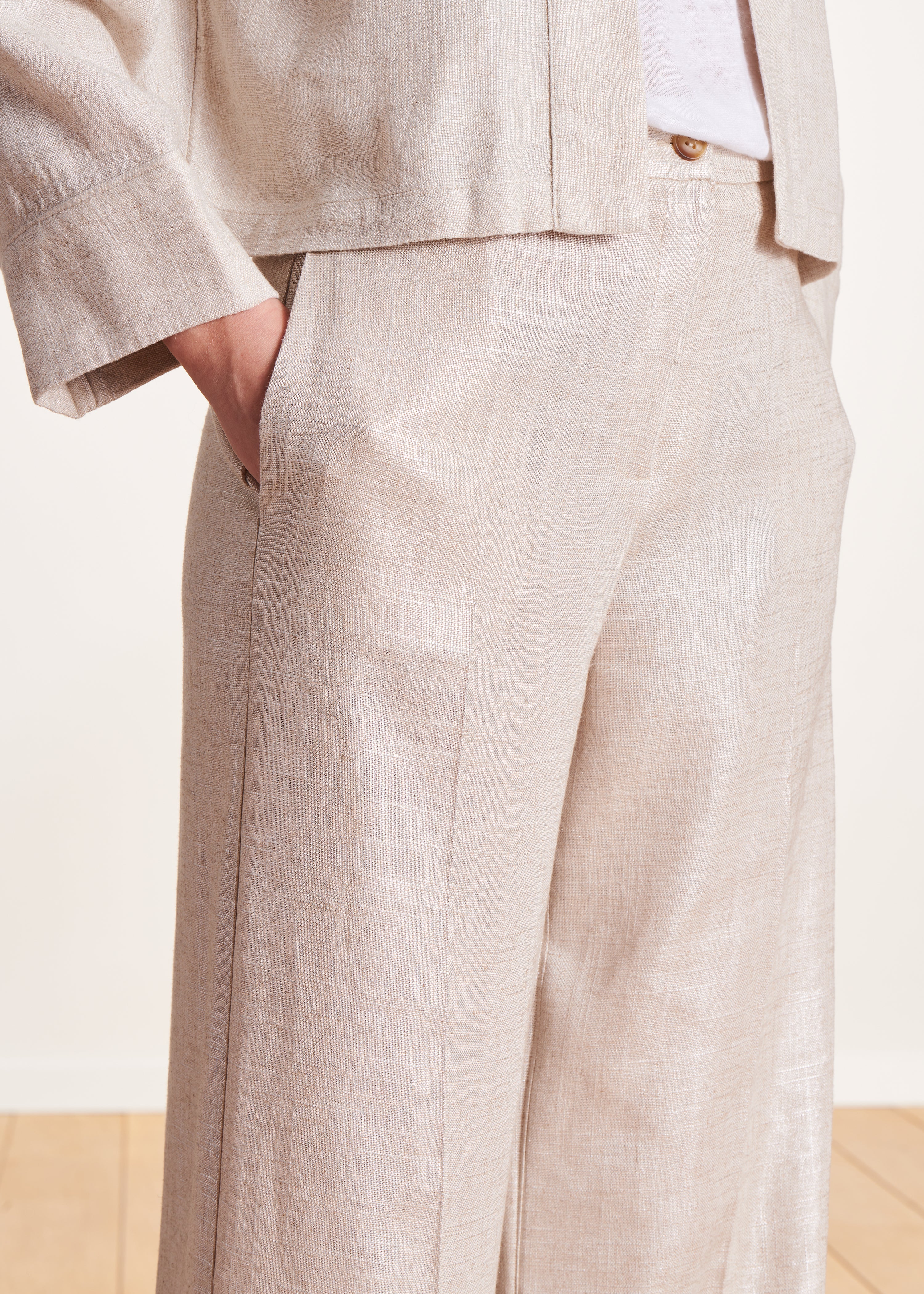 Pantalón recto de vestir beige en lino irisado