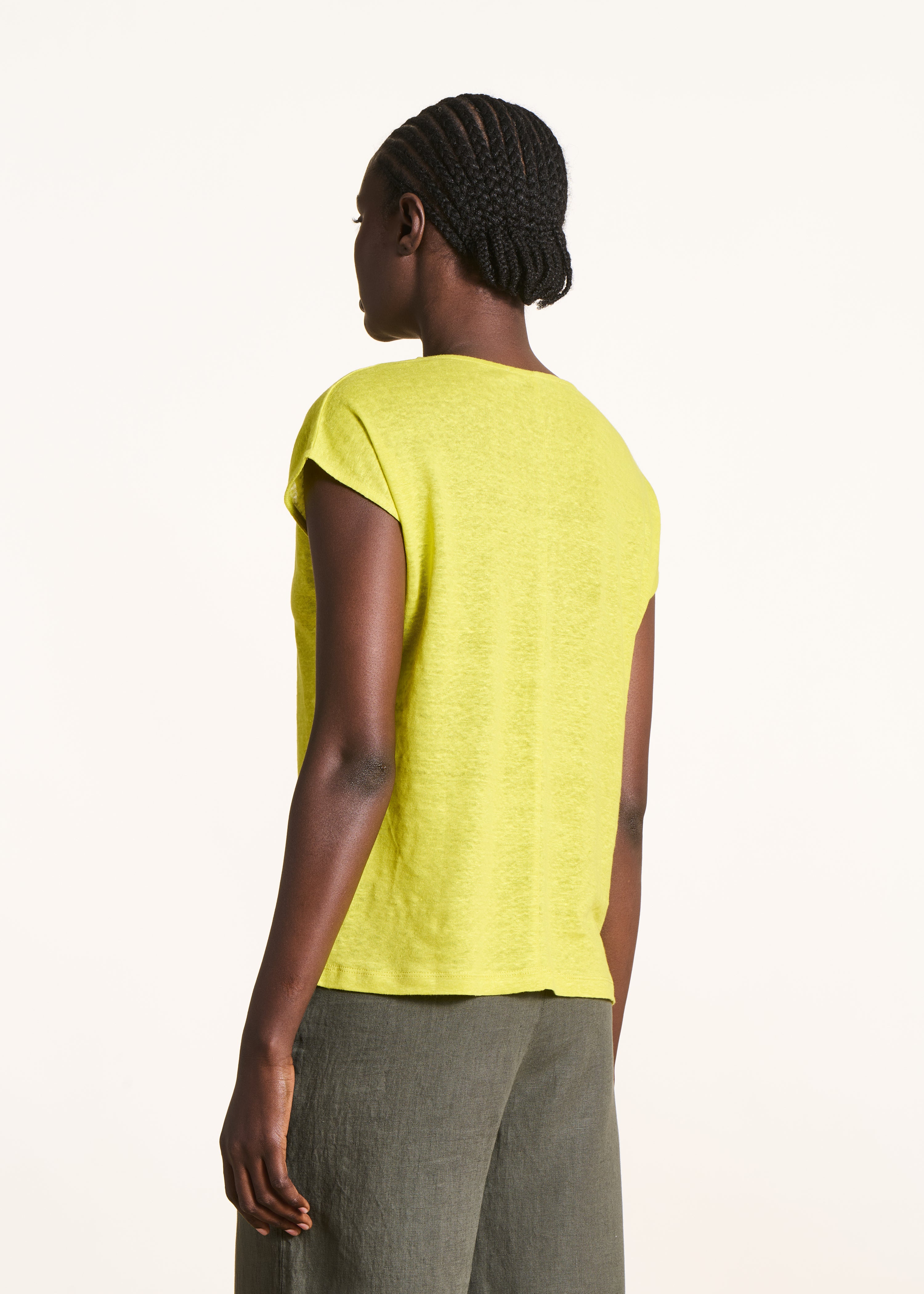 Straight T-shirt in lime green linen jersey