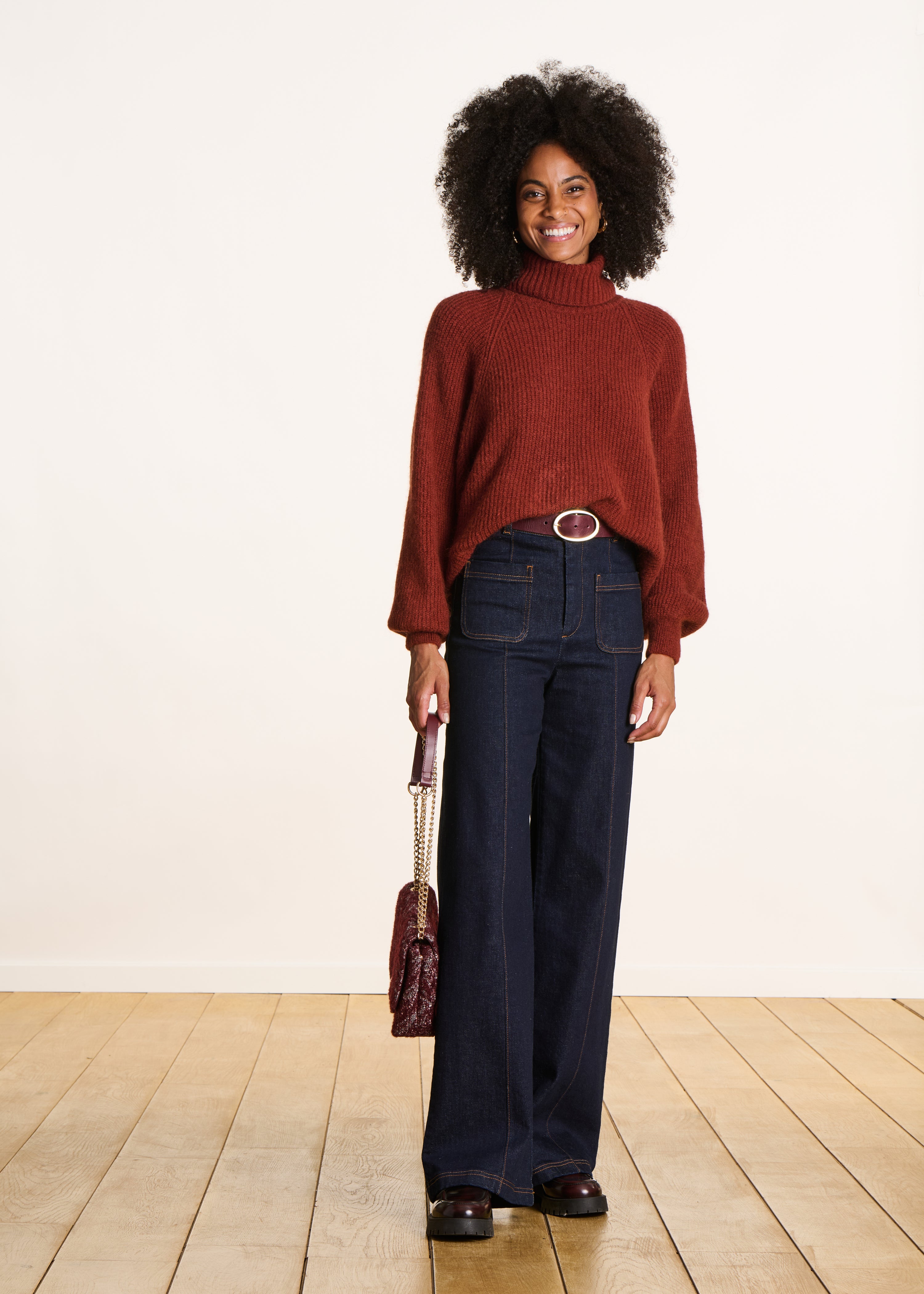 High-waisted raw wide-leg jeans in organic cotton