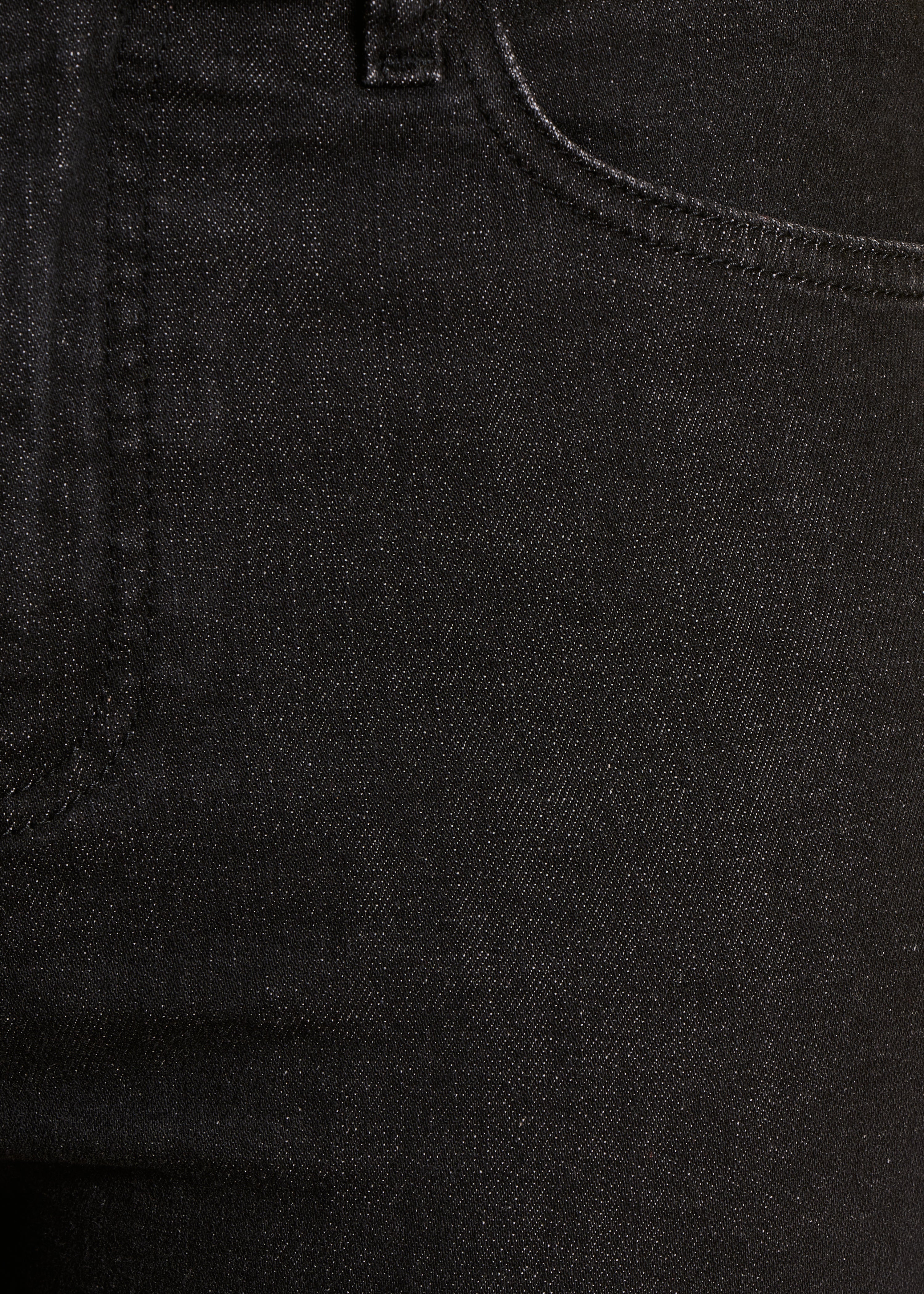 black cropped jeans in organic cotton