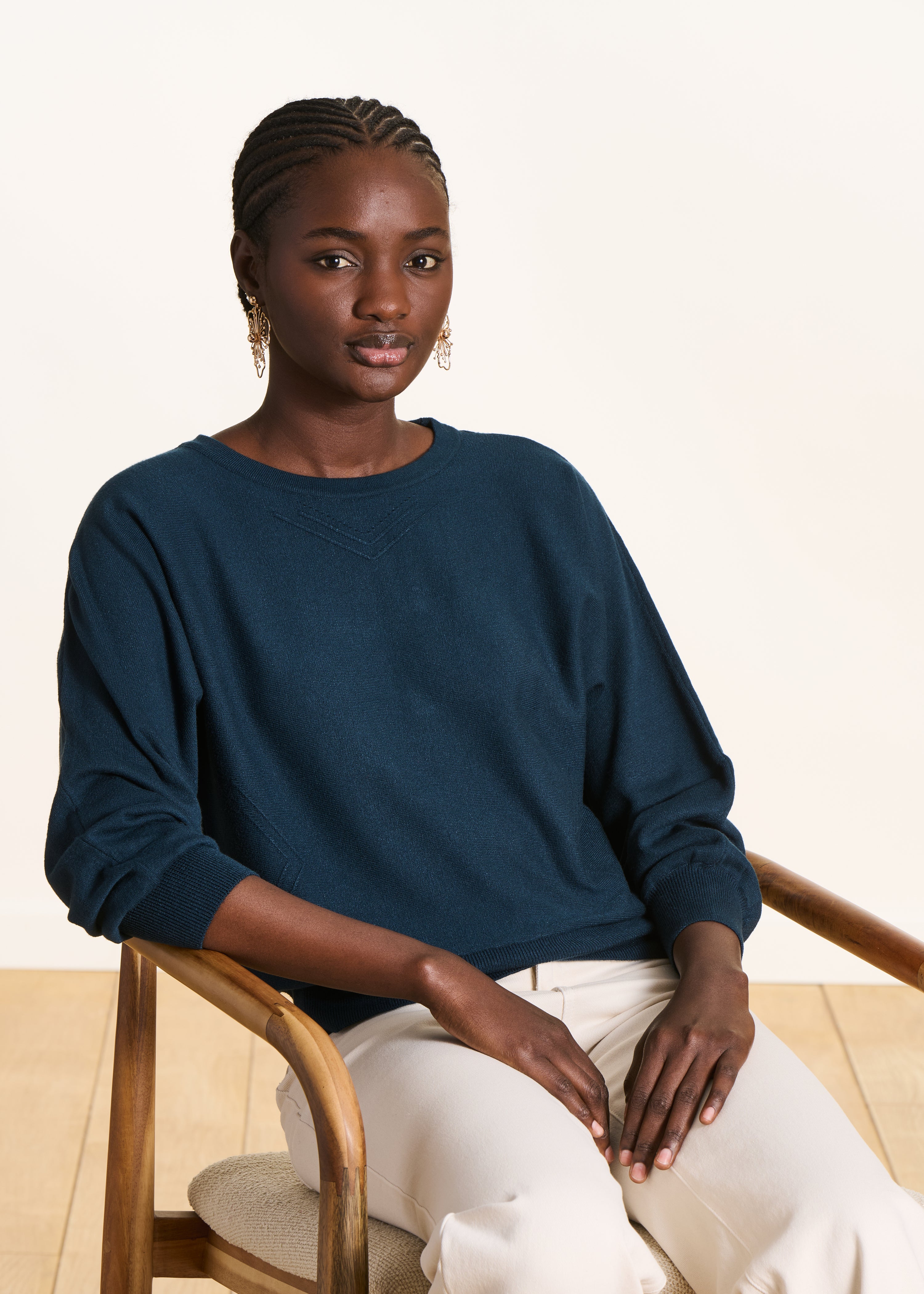 Pull bleu pétrole maille fine