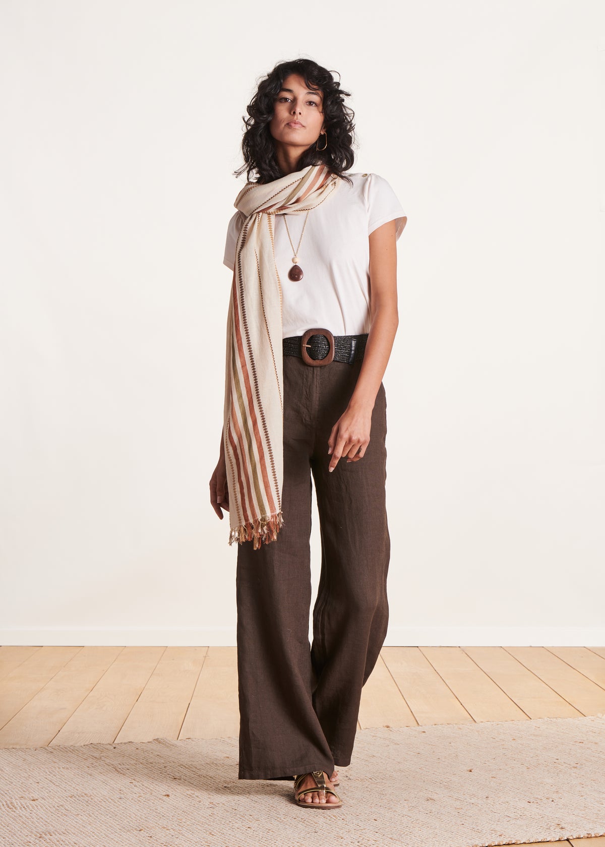 Foulard fines rayures en coton beige