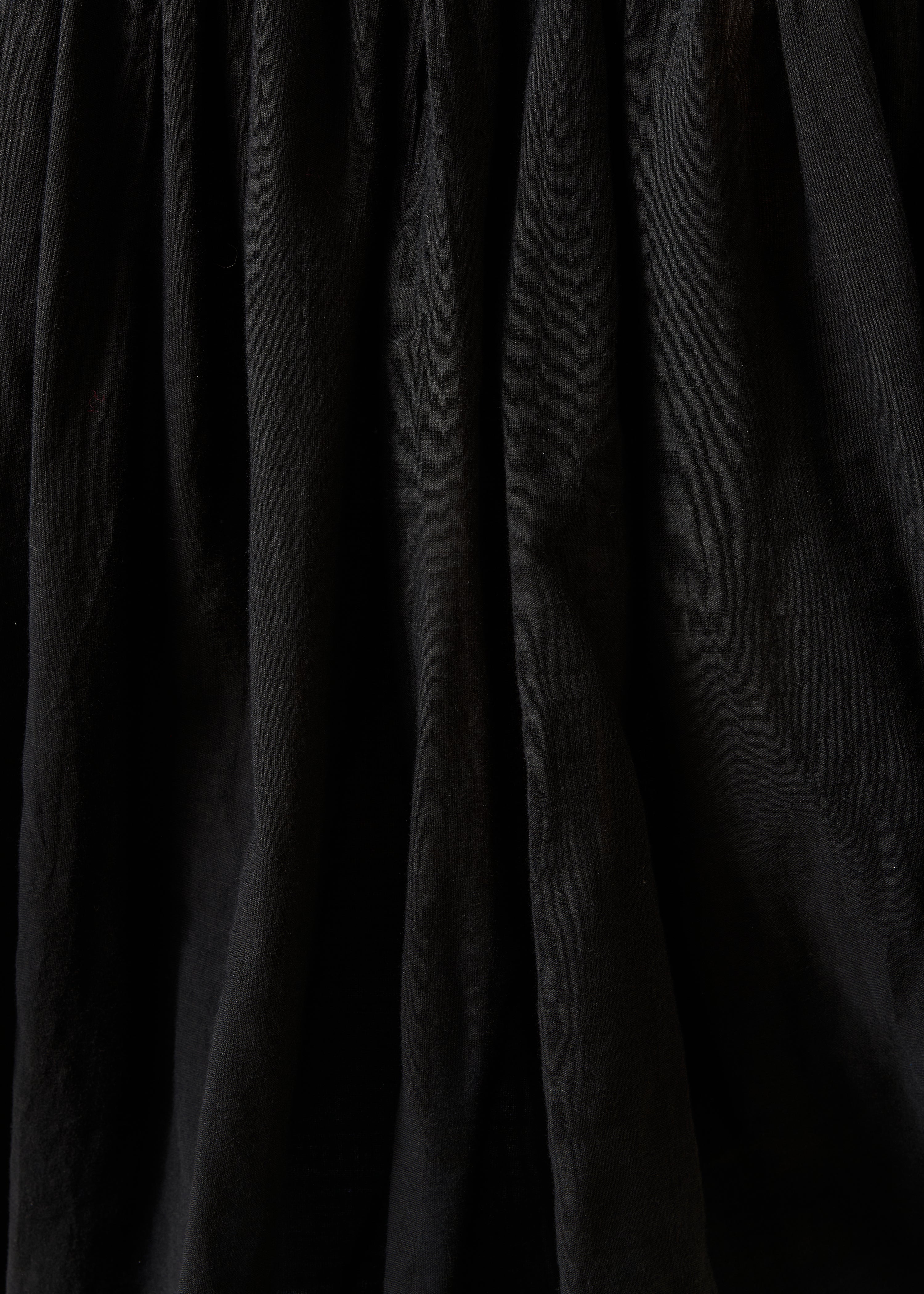 Chemisier noir en voile de coton fluide