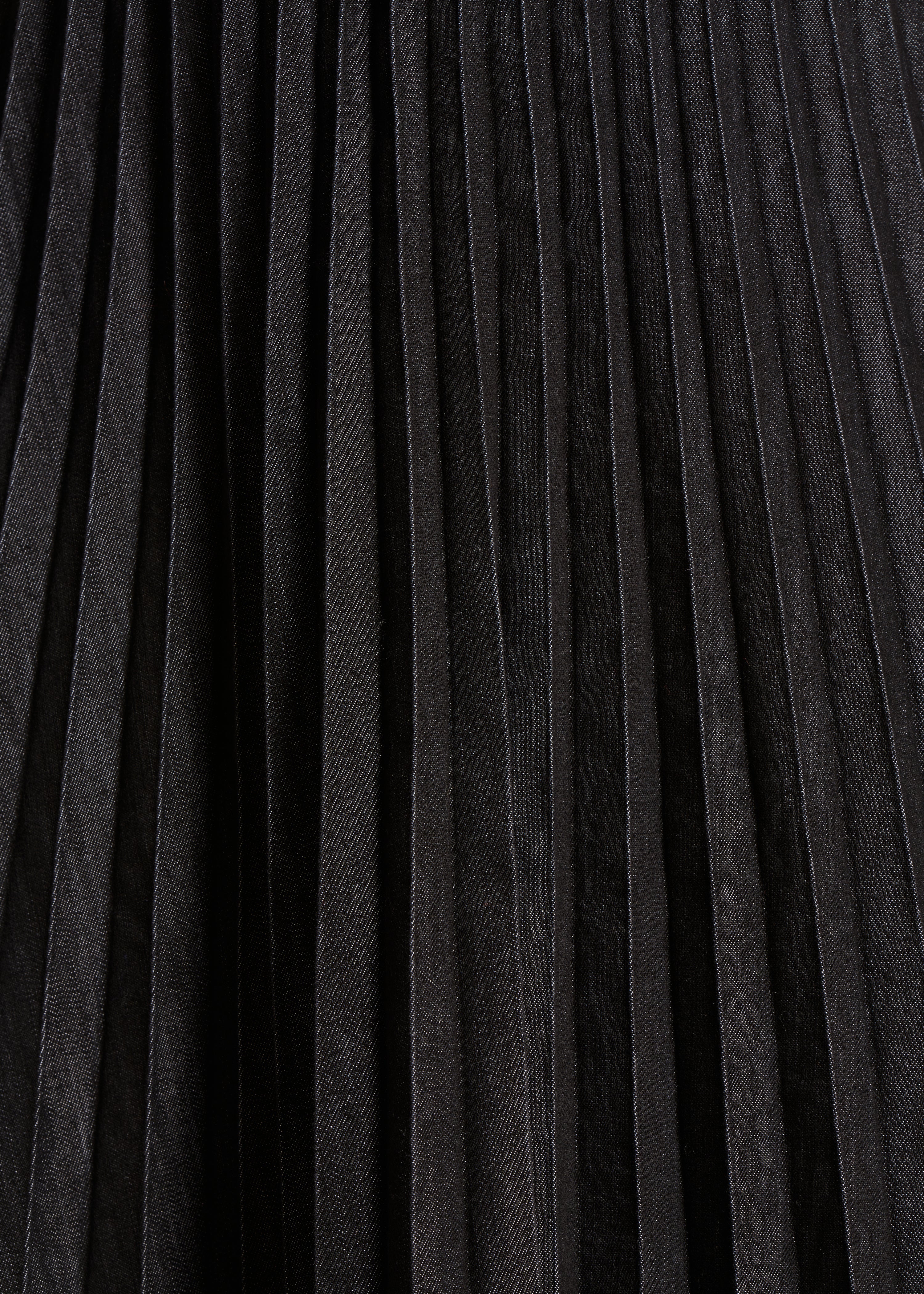 Jupe longue plissée en jean noir