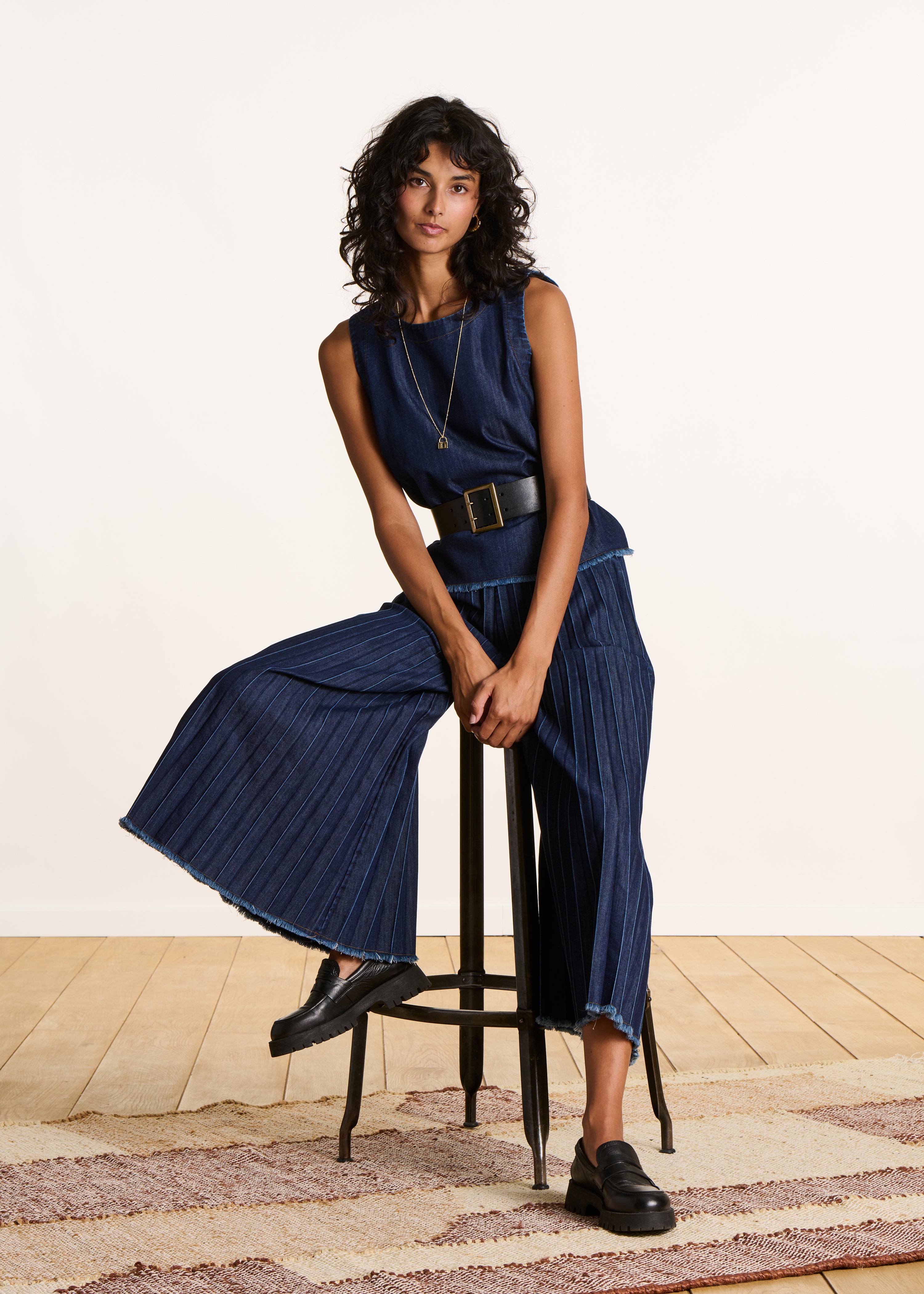 Pantalon jupe culotte en jean brut taille élastiquée
