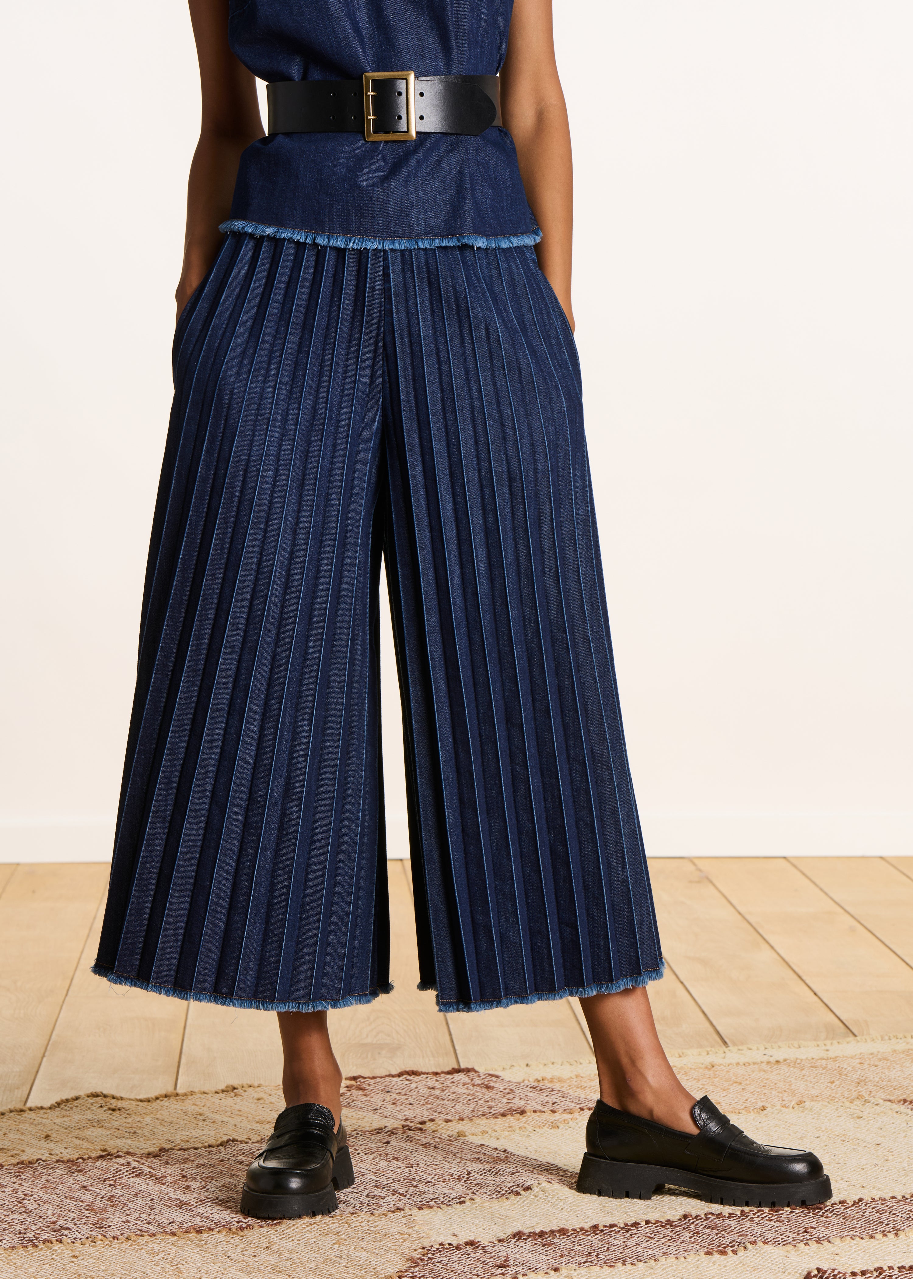 Pantalon jupe culotte en jean brut taille élastiquée