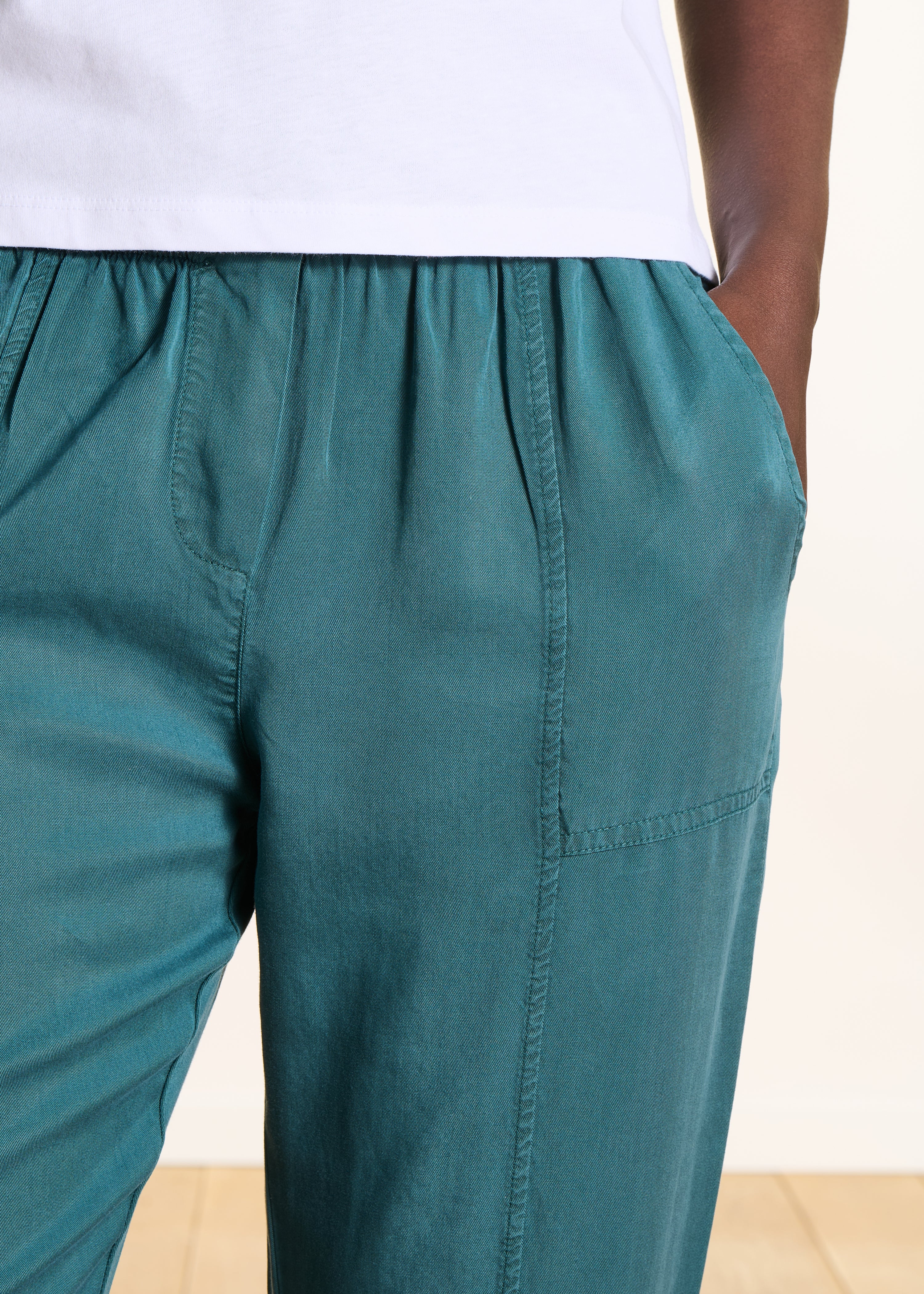 Petrol blue flowing trousers in lyocell with elasticated waist