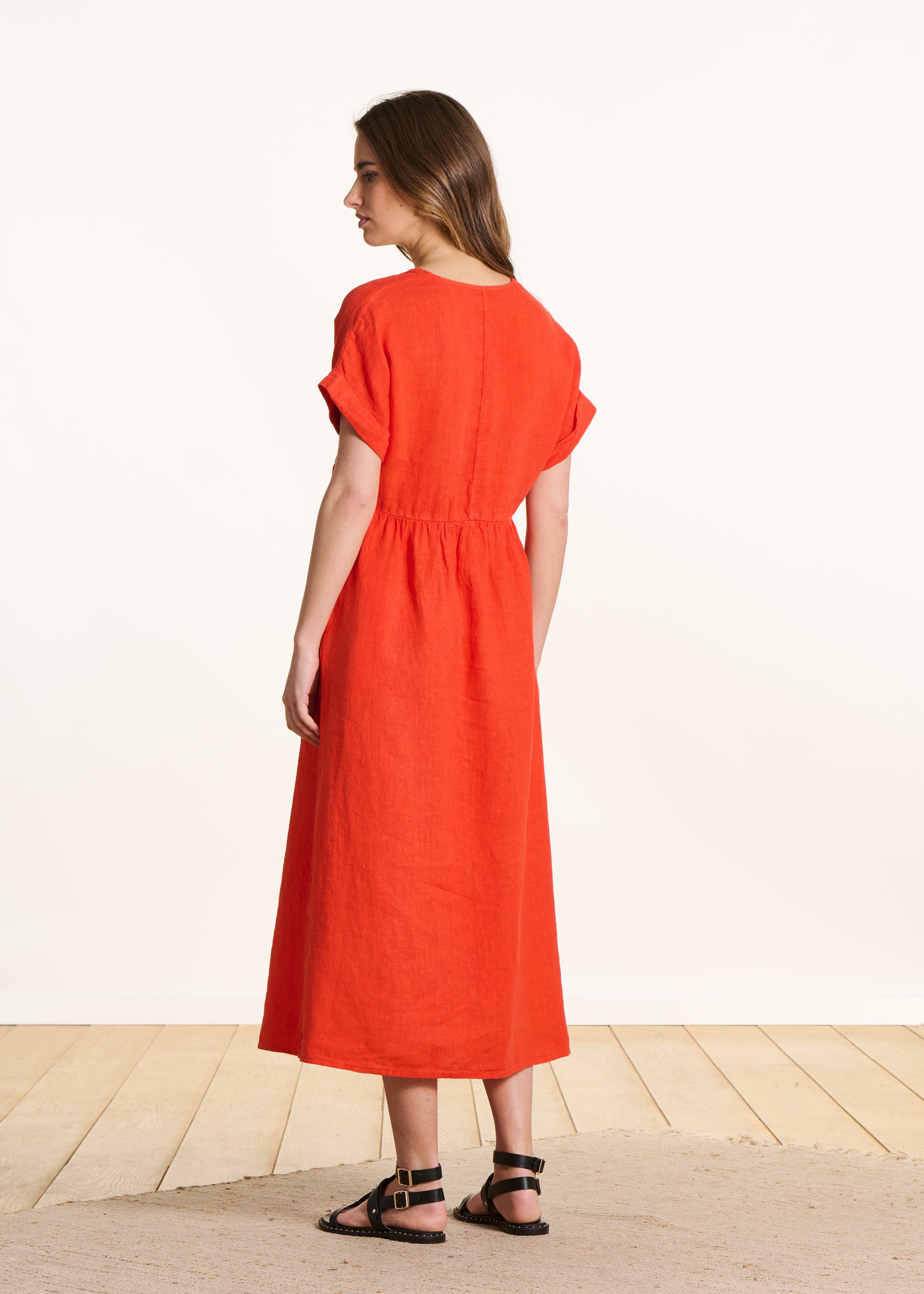 Robe longue ample en lin manches courtes