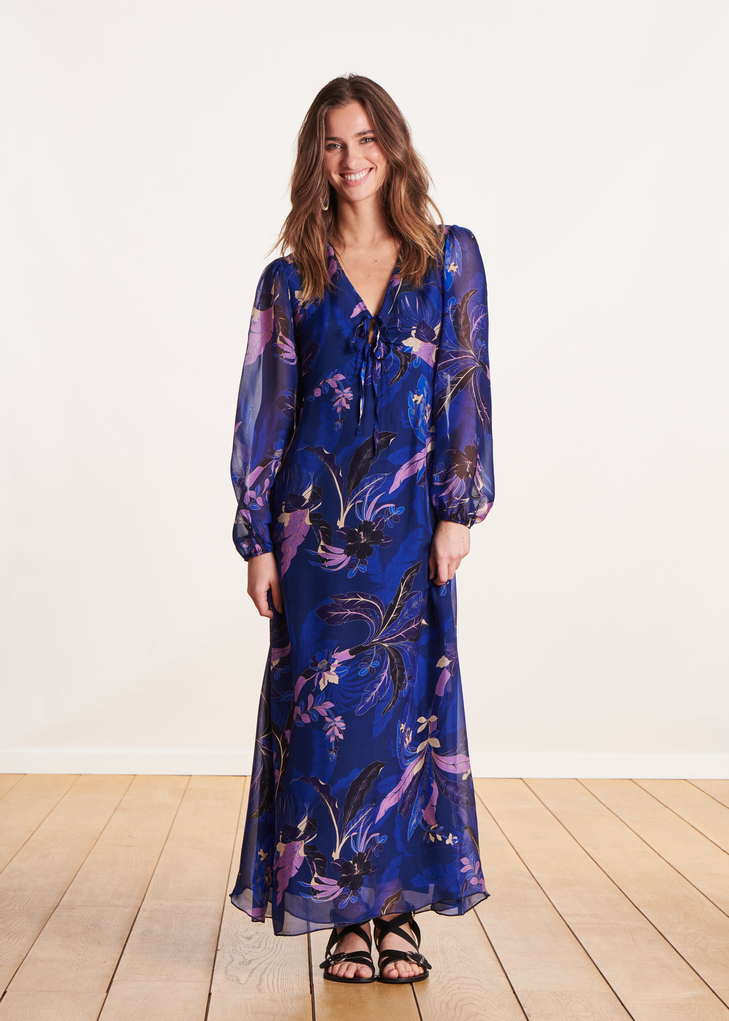Robe longue en voile viscose/soie bleu à imprimé