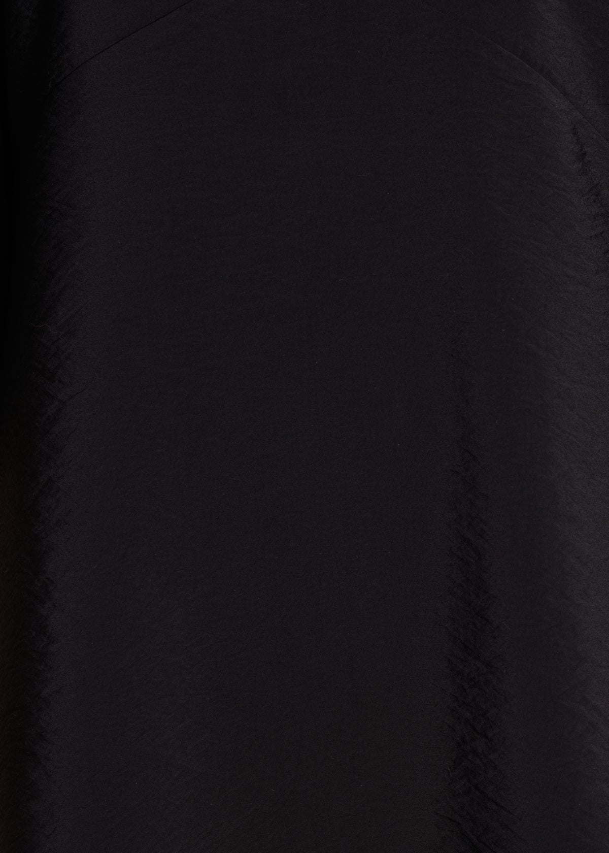 Black long-sleeved slim-fit short dress