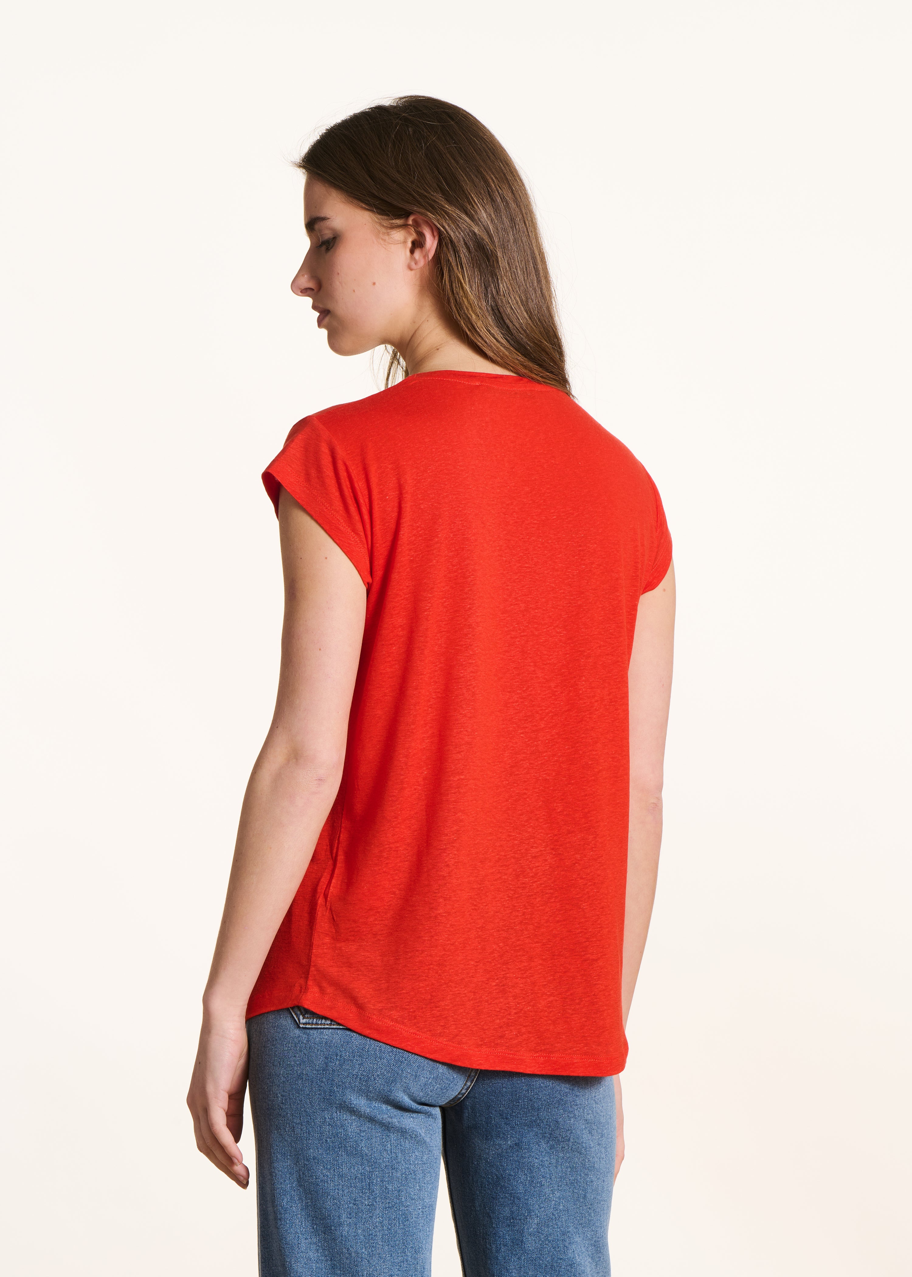 T-shirt rouge en lyocell col V manches courtes