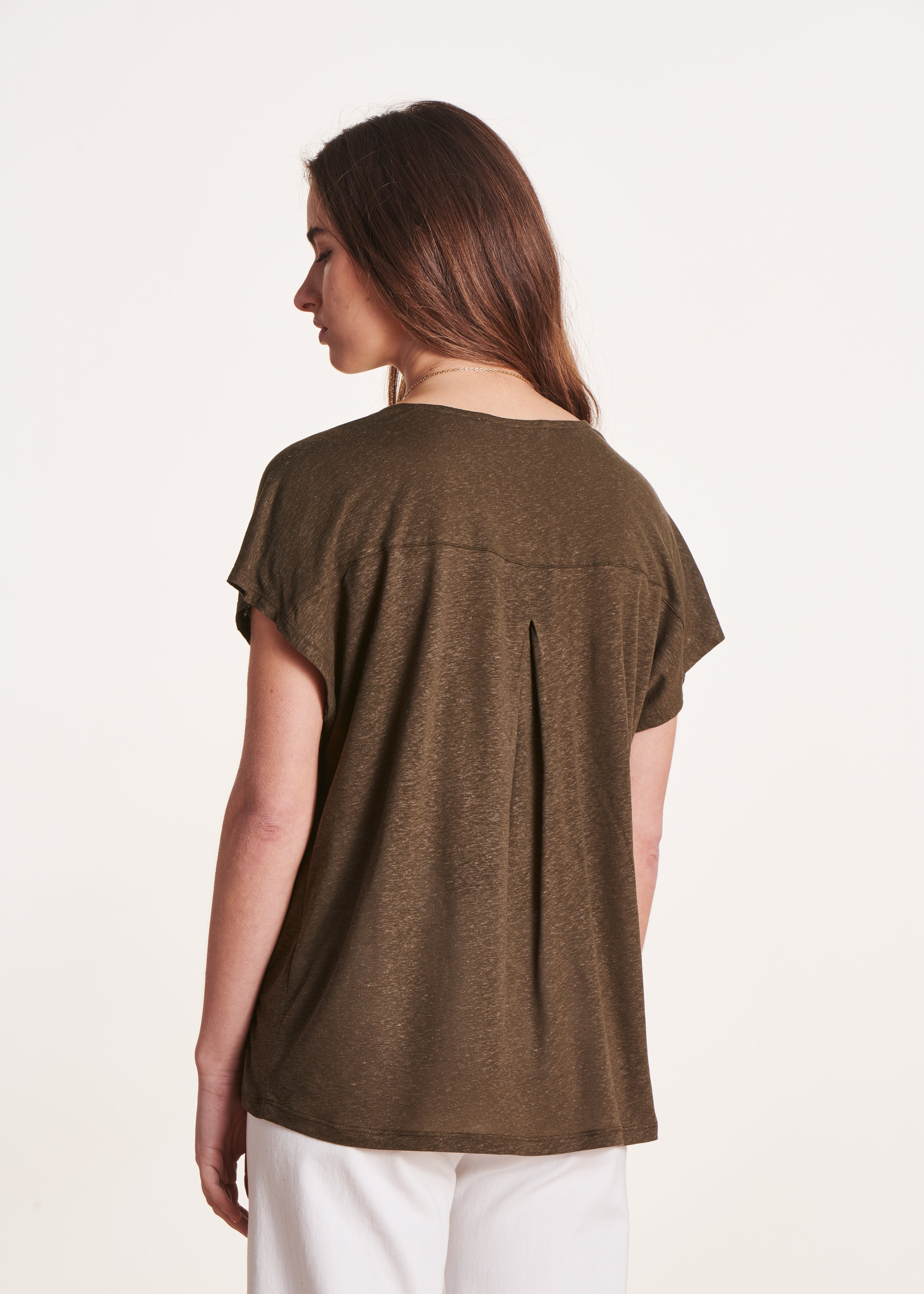 T-Shirt Übergröße marron col V en lyocell lin