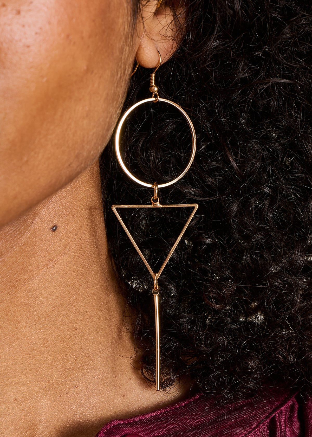 Boucles d'oreilles pendantes dorées géométriques