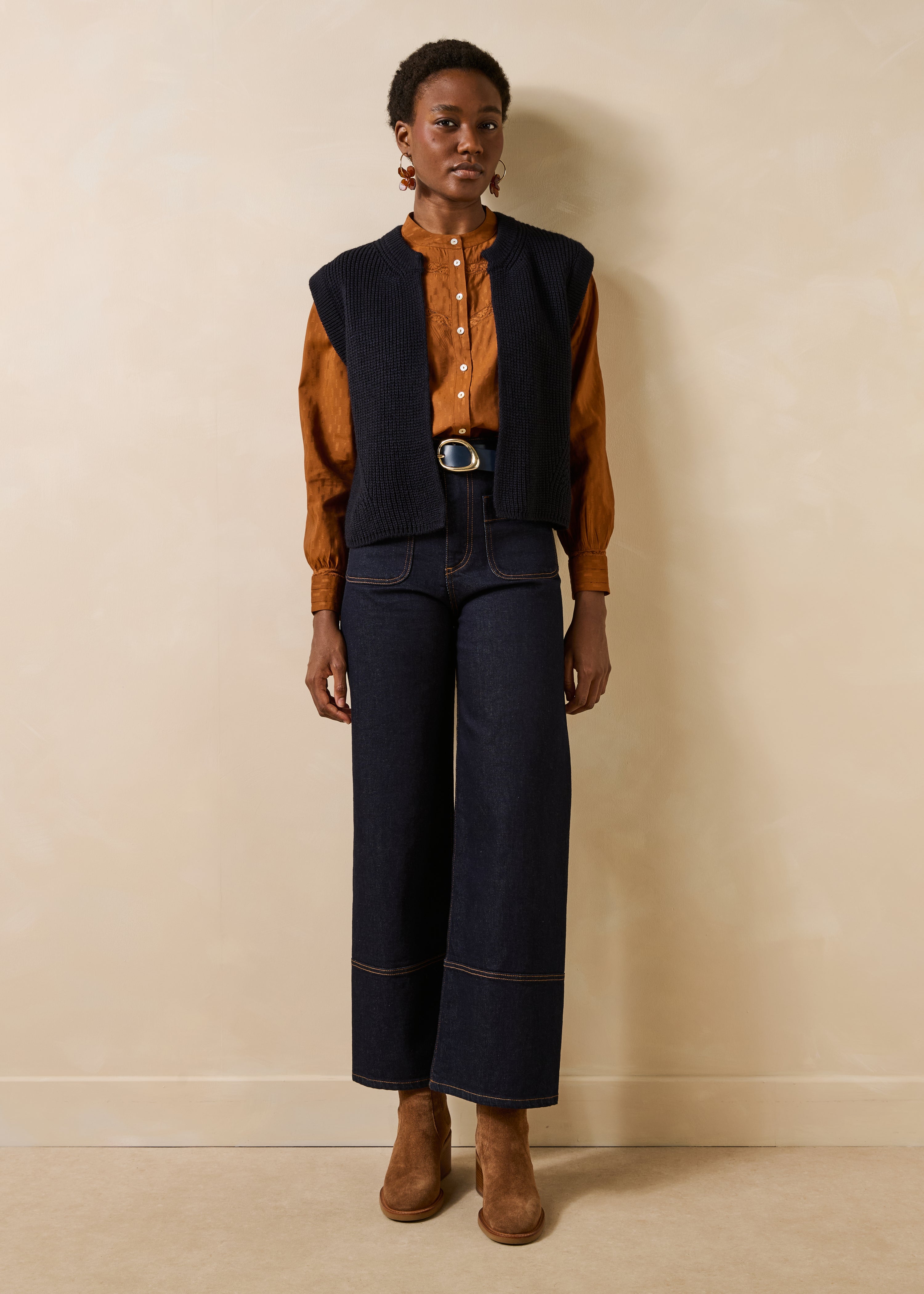 Short sleeveless navy blue beaded rib cardigan