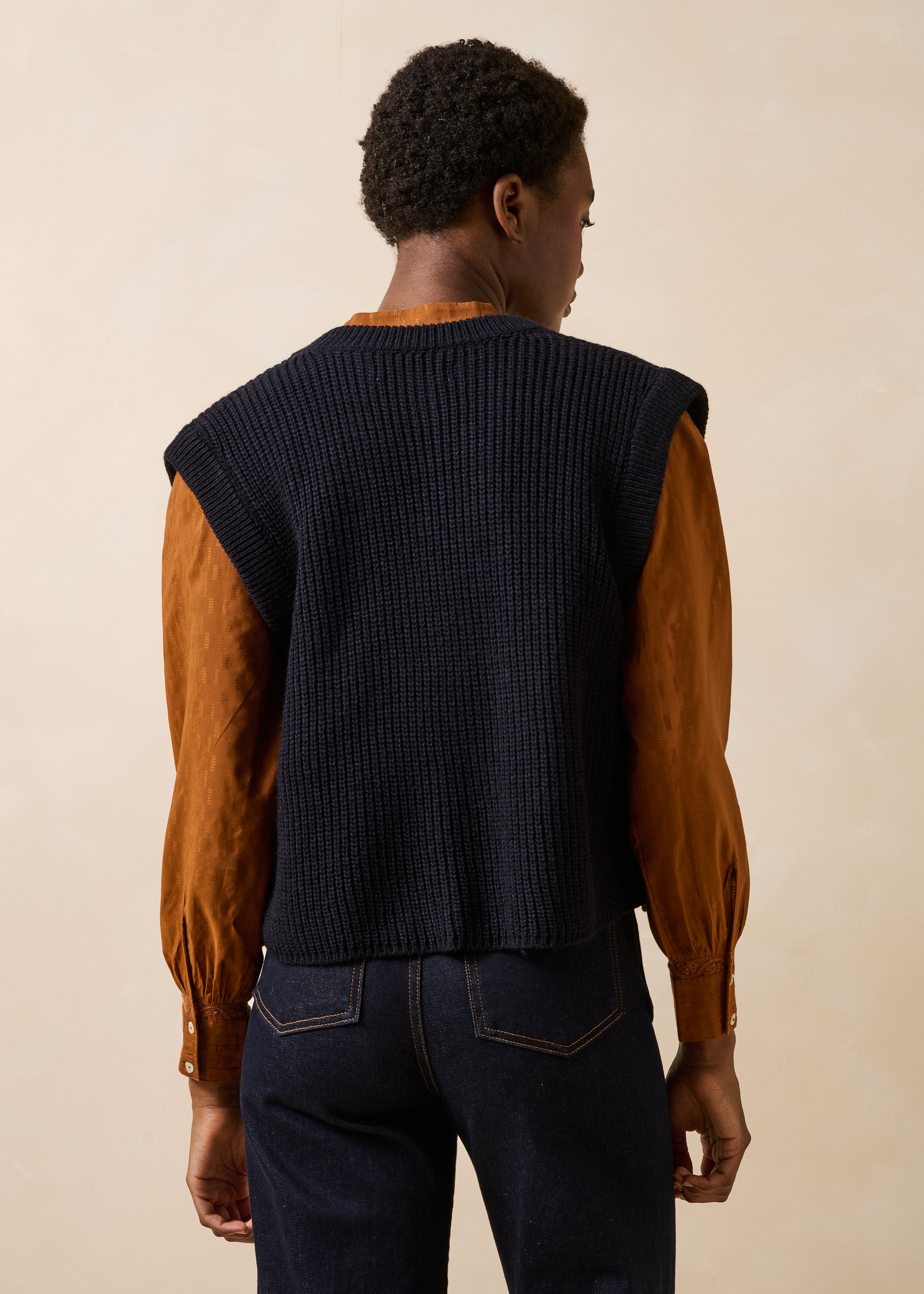 Short sleeveless navy blue beaded rib cardigan
