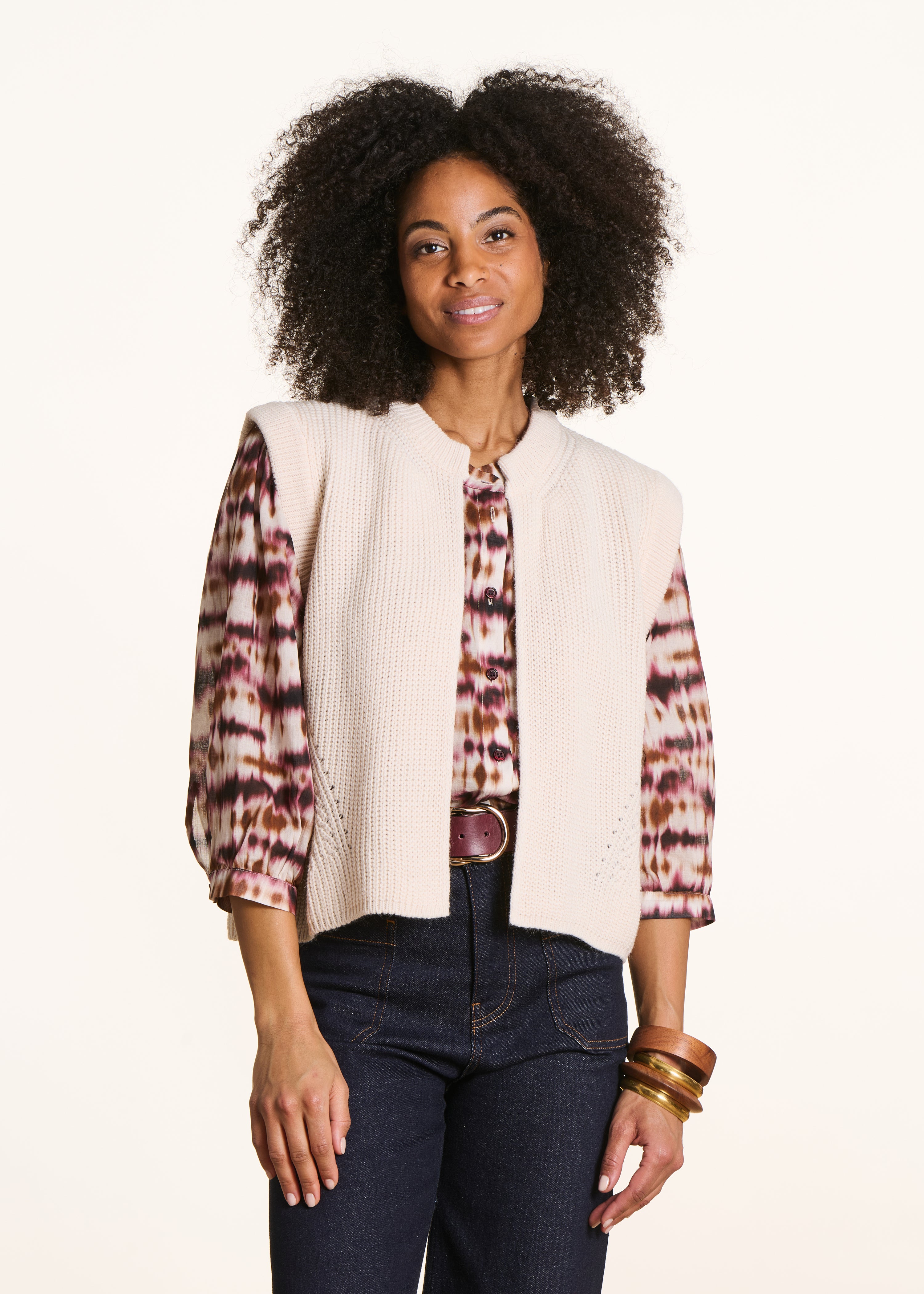 Short sleeveless pearl ribbed cardigan ecru