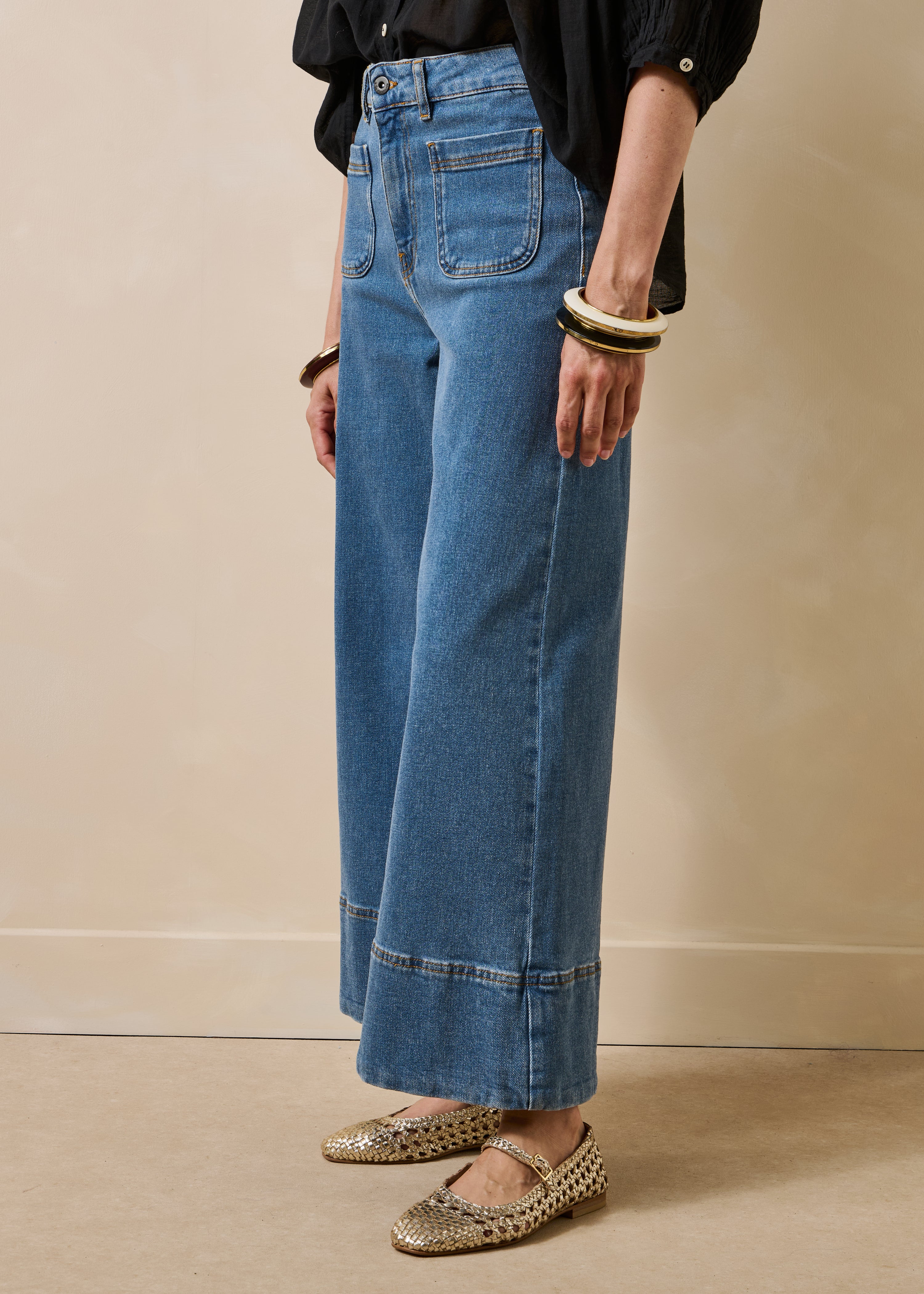 Jean large bleu clair en coton biologique