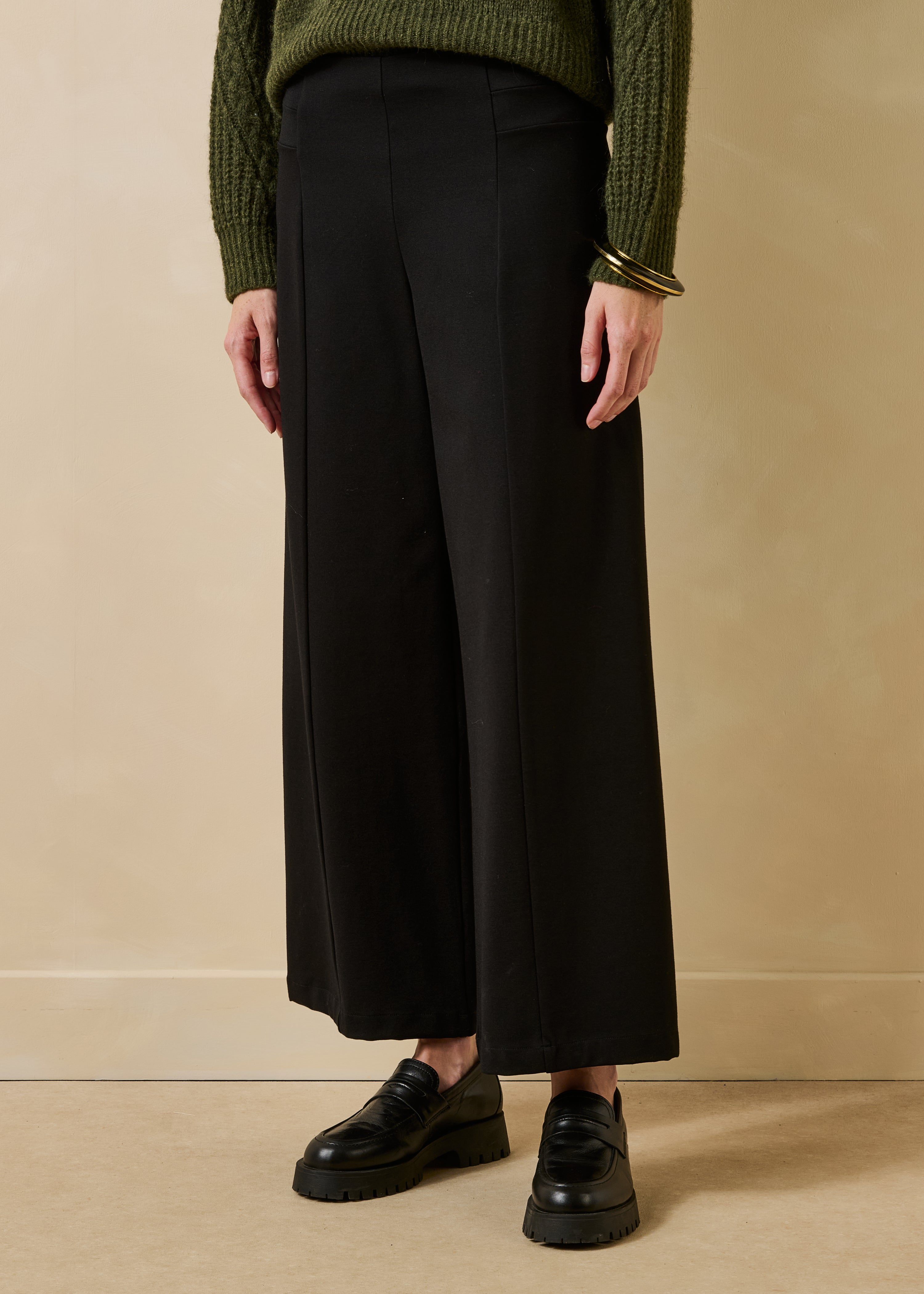 Pantalone cropped in jersey milano nero con vita elastica