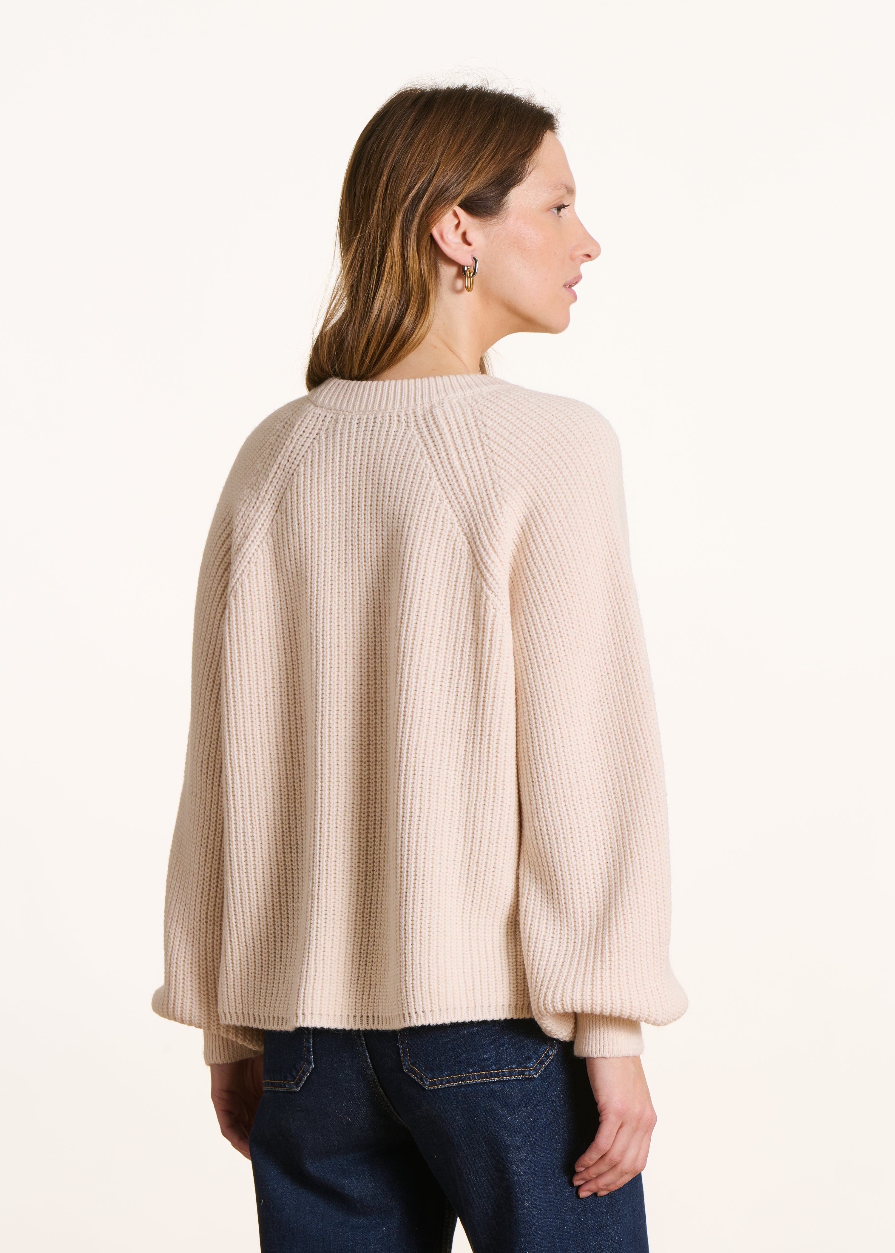 Pull écru mit langen Ärmeln und Rundhalsausschnitt