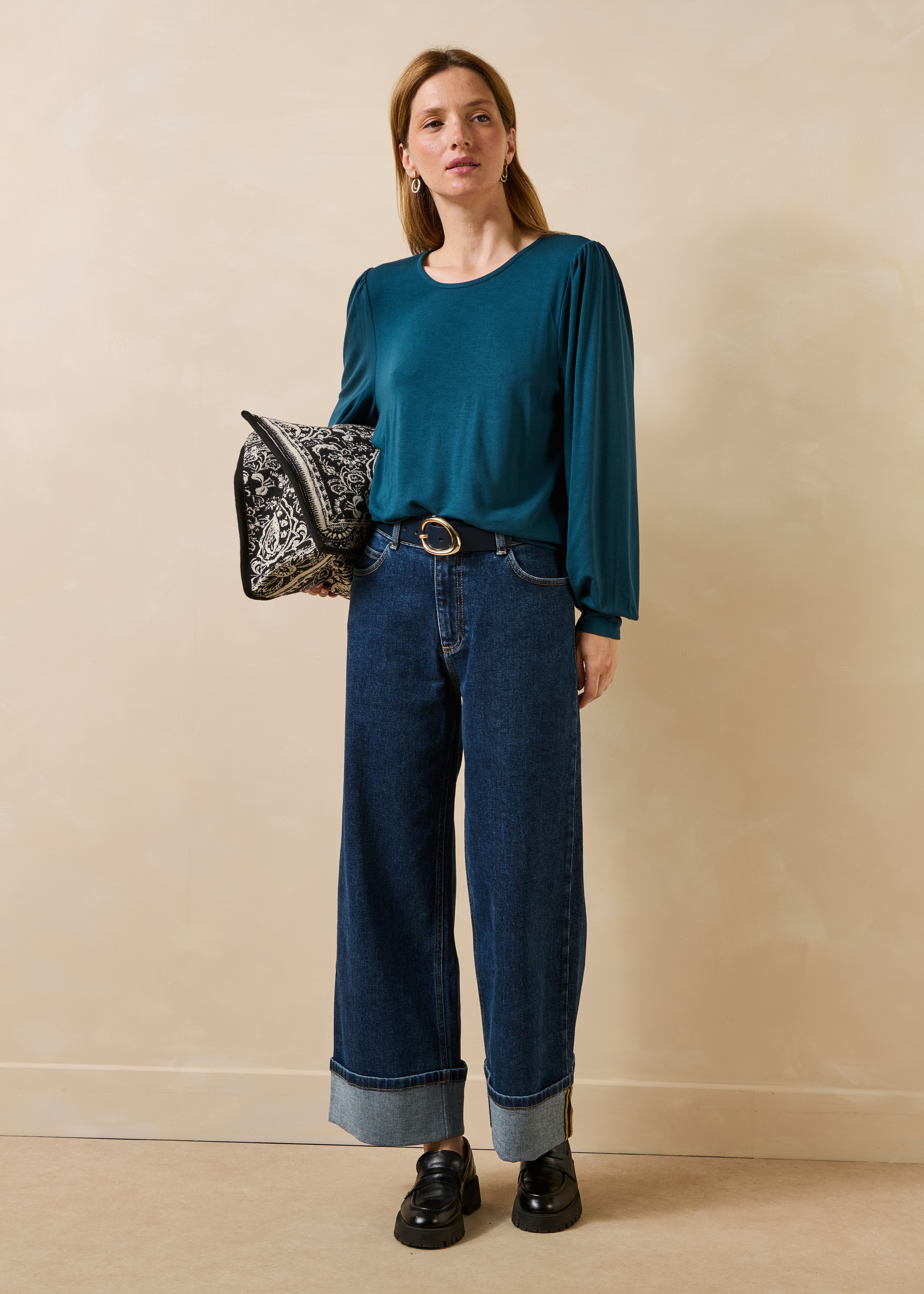 Petrol blue long-sleeve round-neck T-shirt