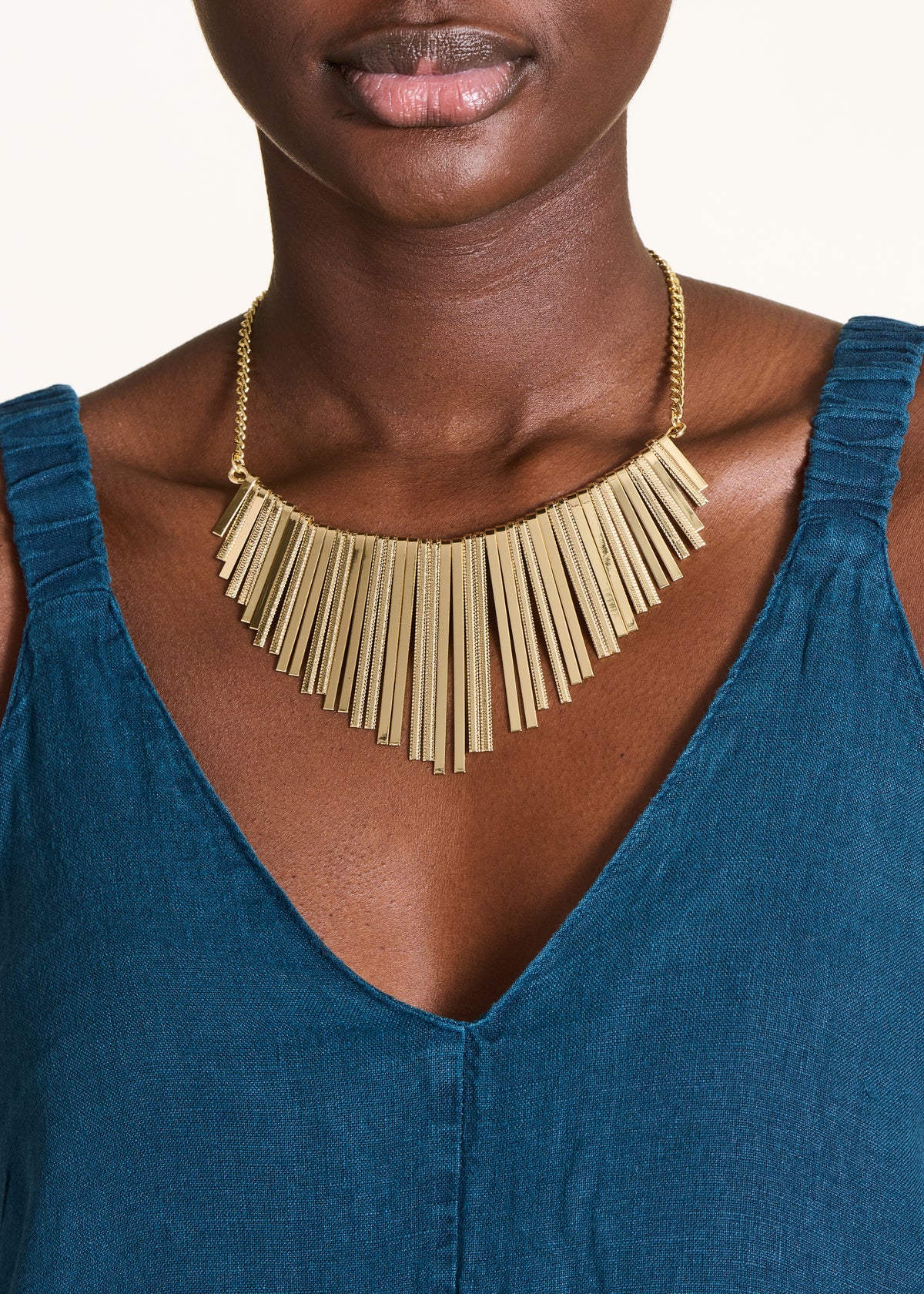 Collier ras de cou doré