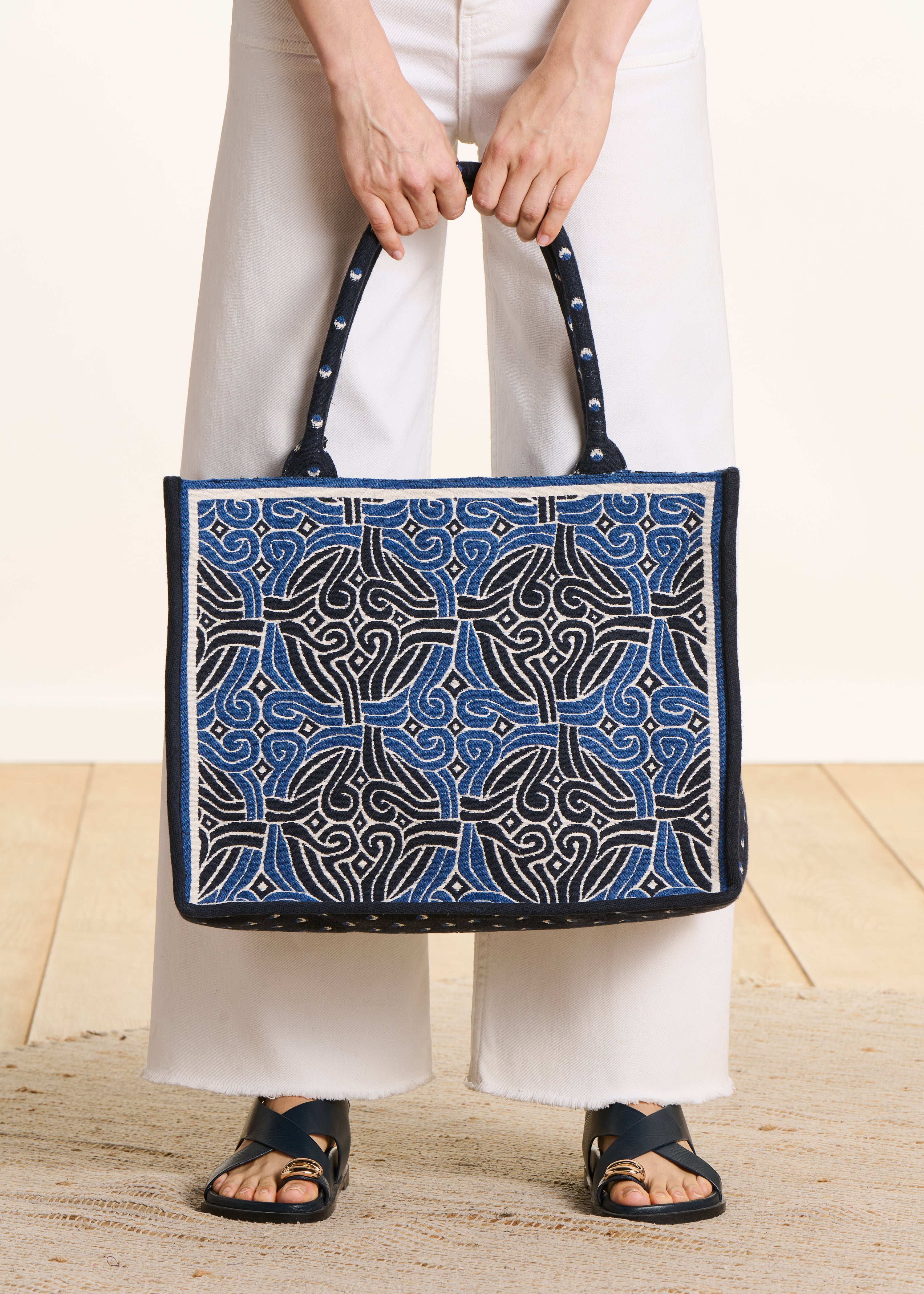 Blue jacquard tote bag