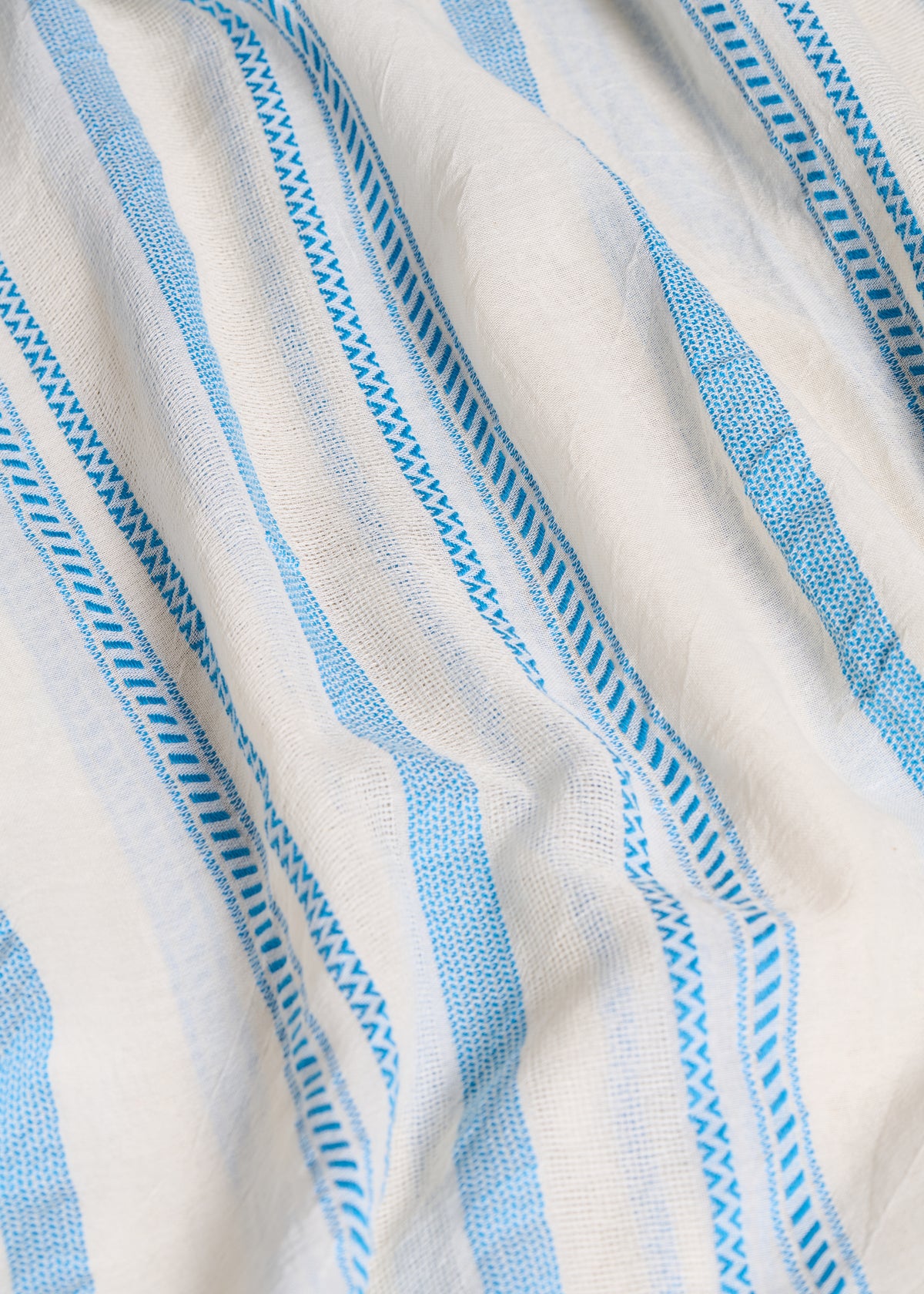 Foulard en coton à rayures bleues