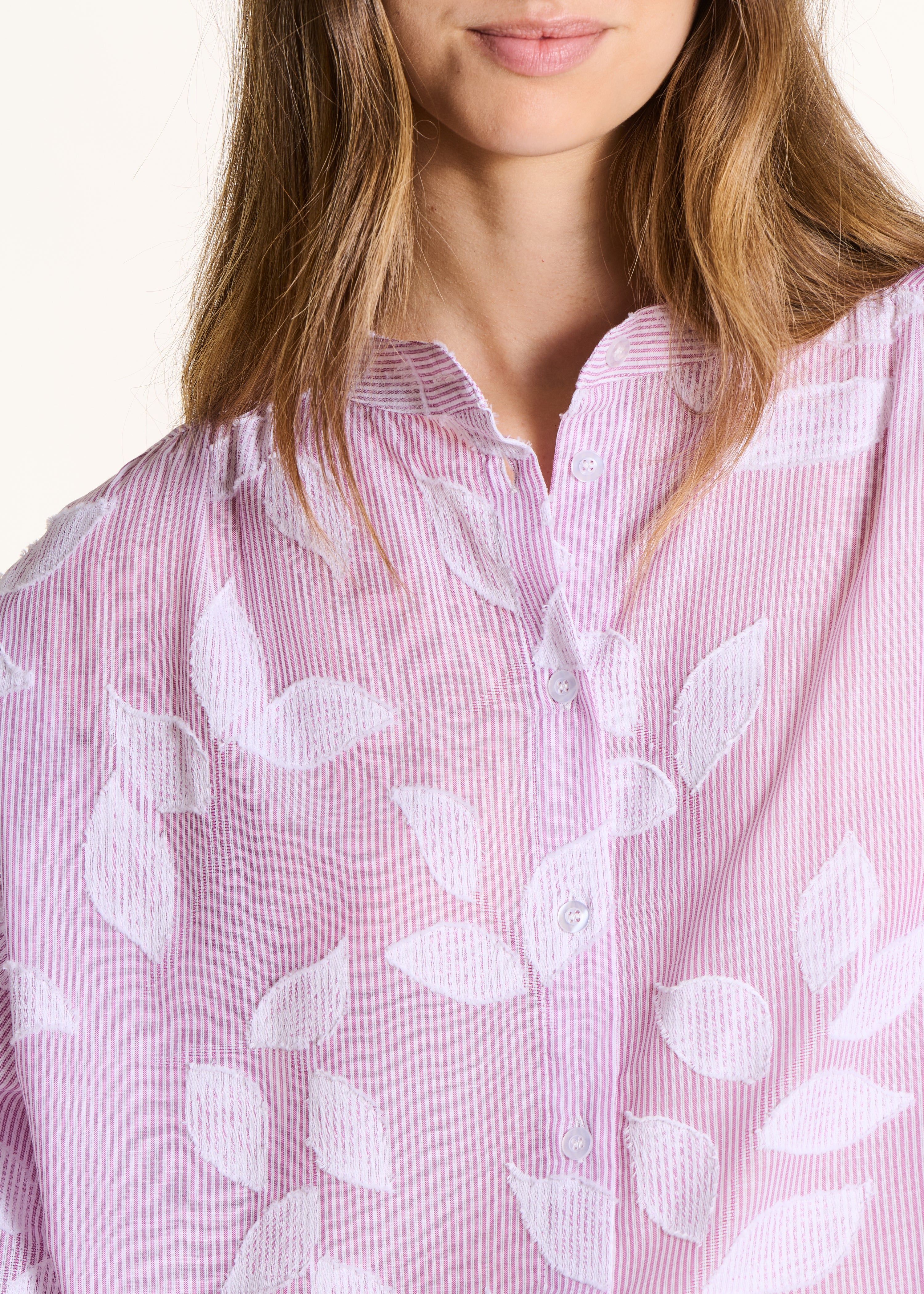 Chemisier rose en coton fleuri manches 3/4