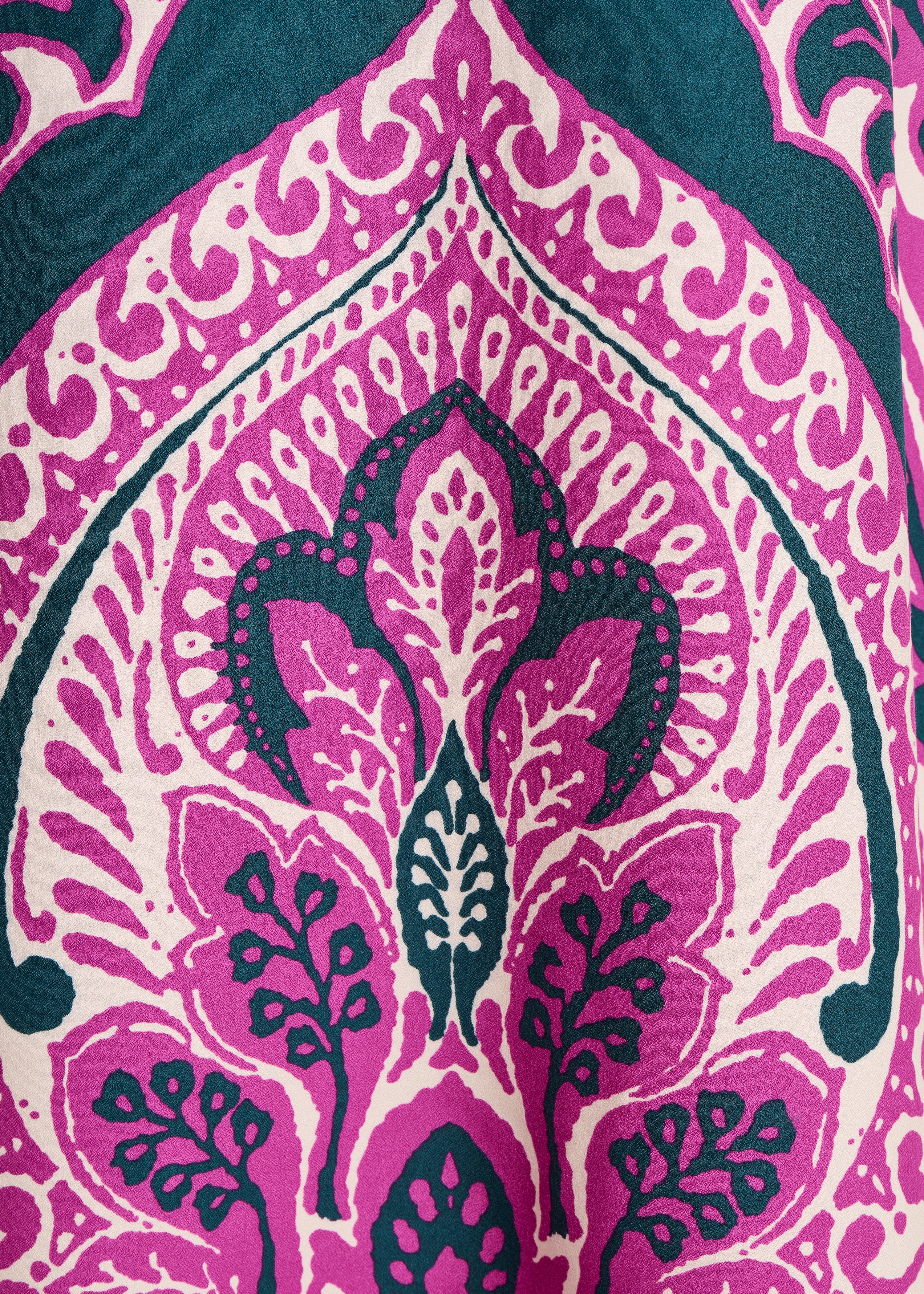 Midirock mit ausgestelltem Schnitt und violettem Print