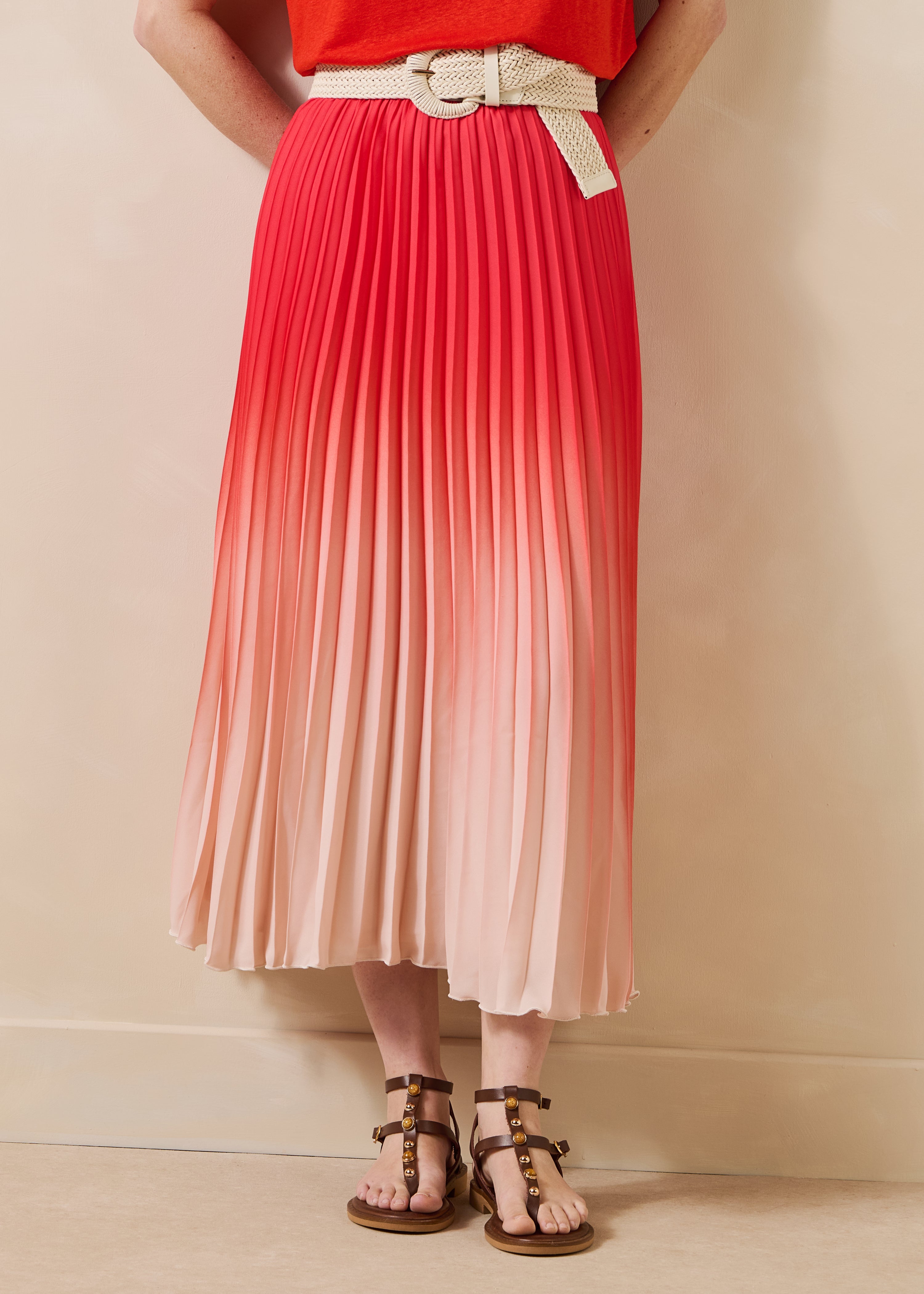 Long pleated skirt with tie-dye print