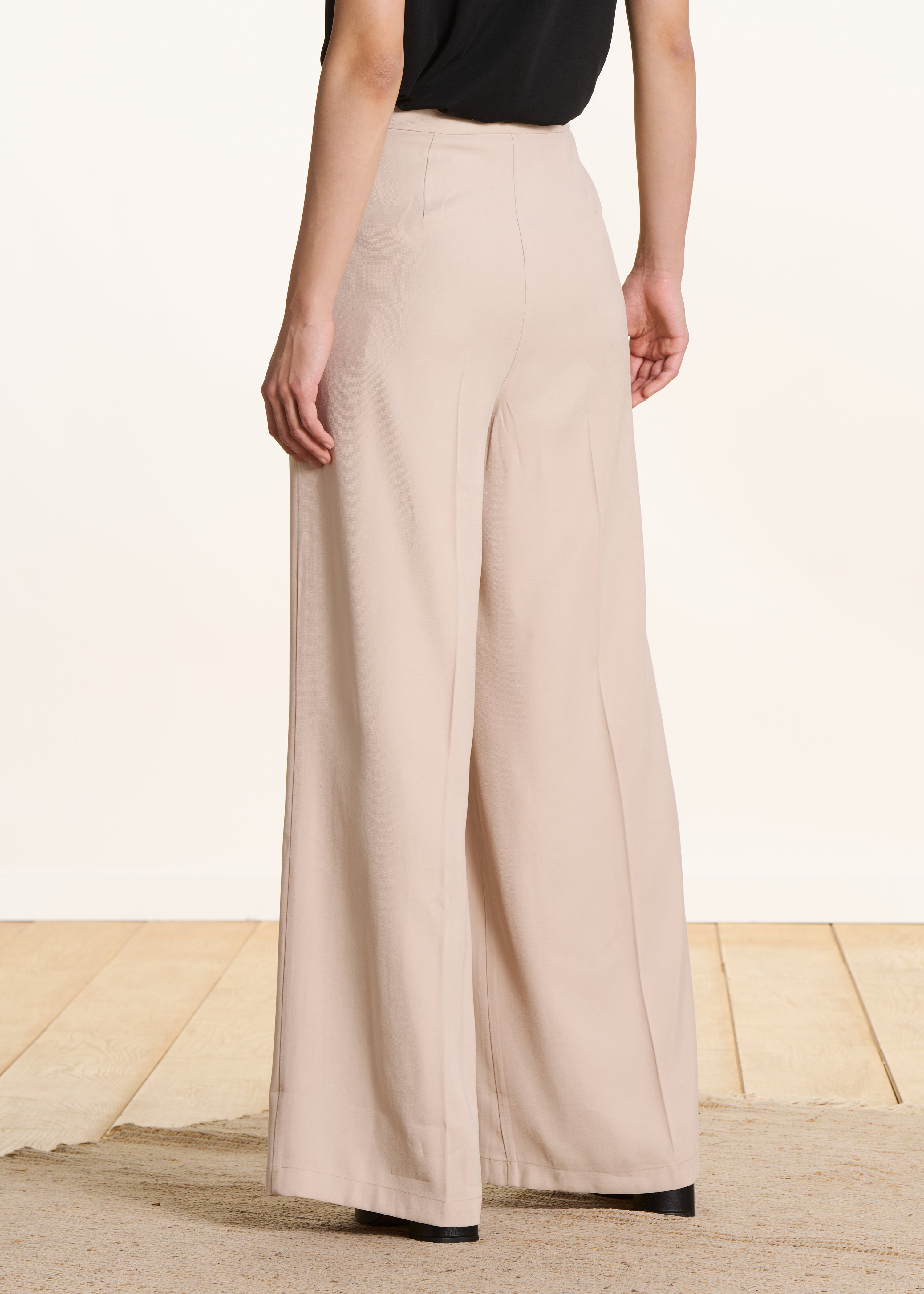 Beige wijde broek met hoge taille
