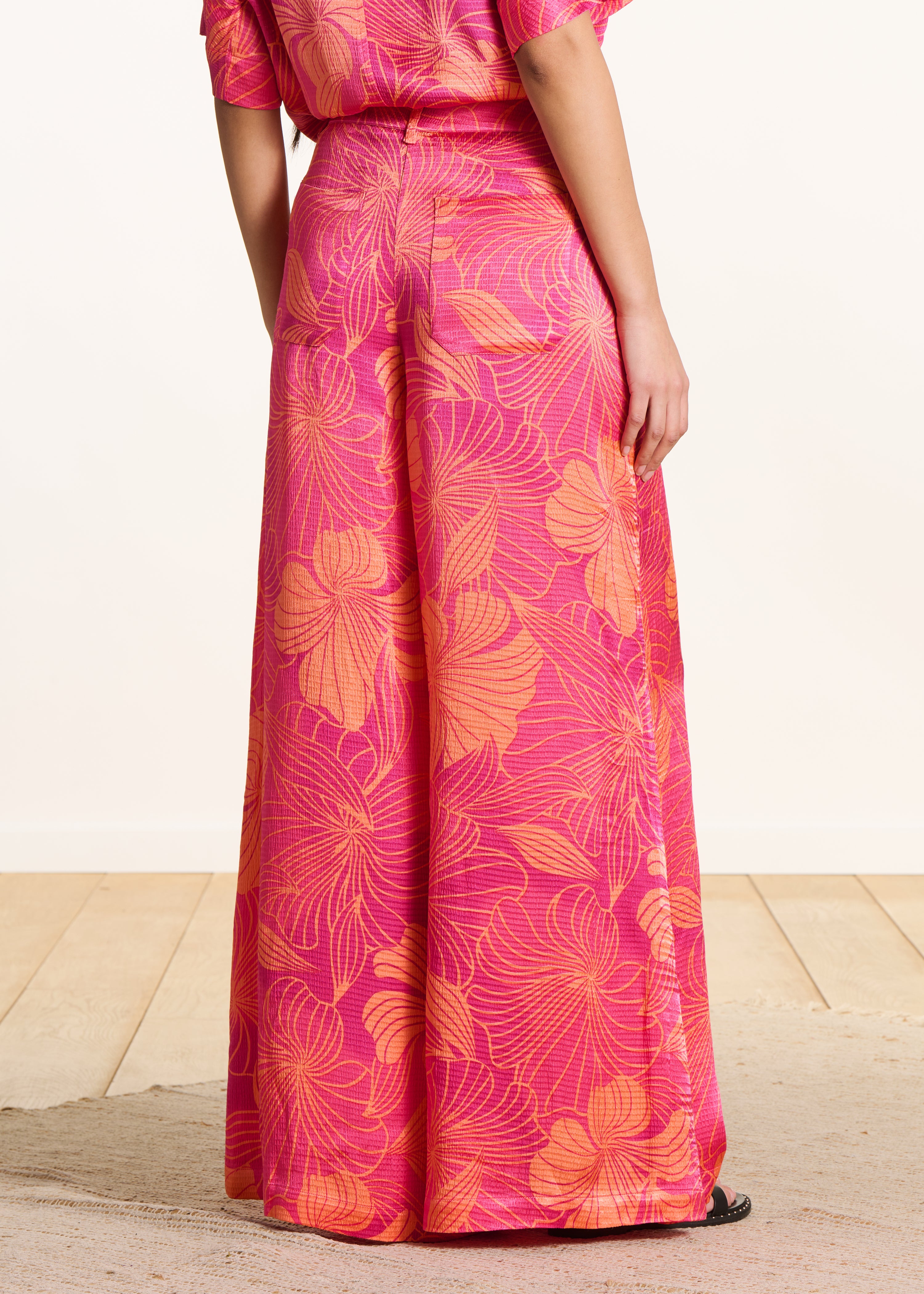 Pantalon long imprimé floral rose