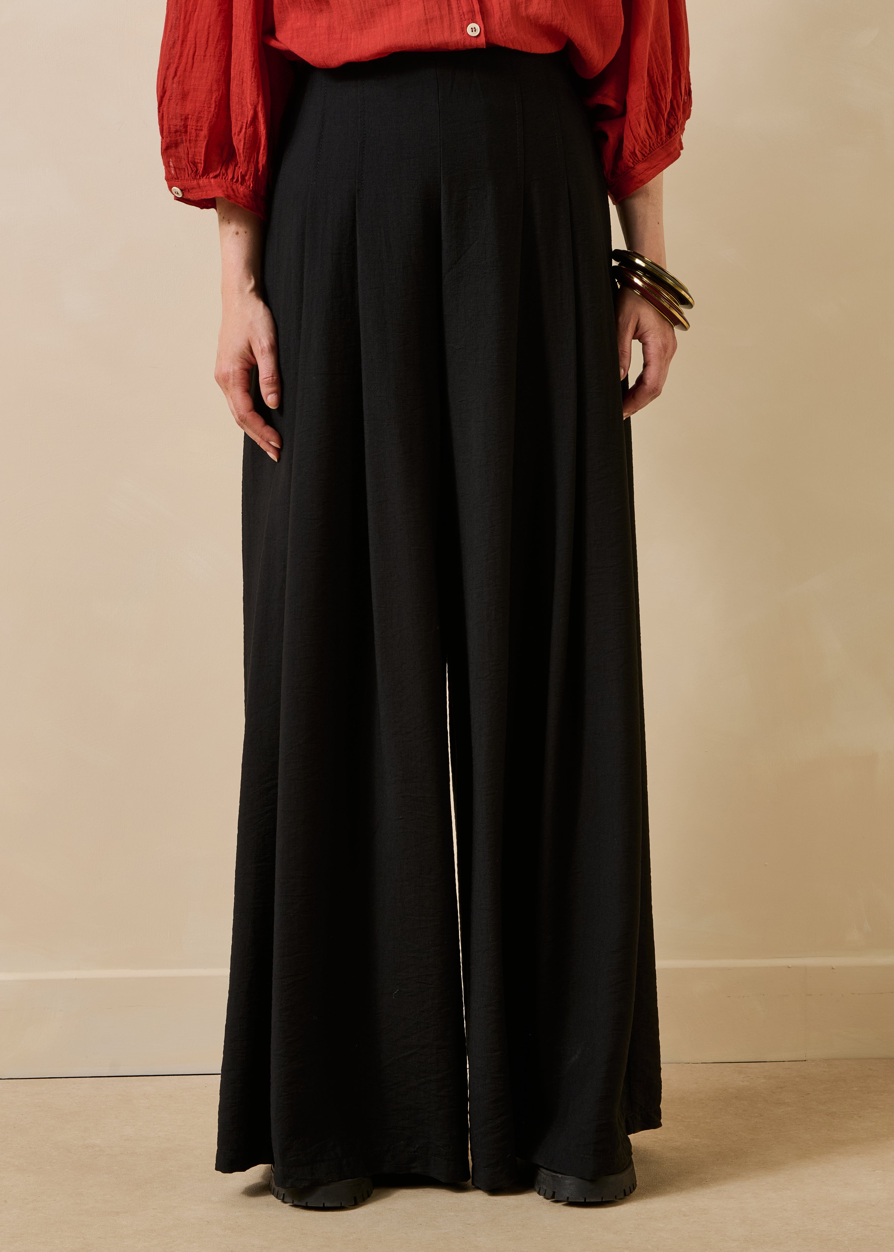Pantalon noir long taille haute élastiquée