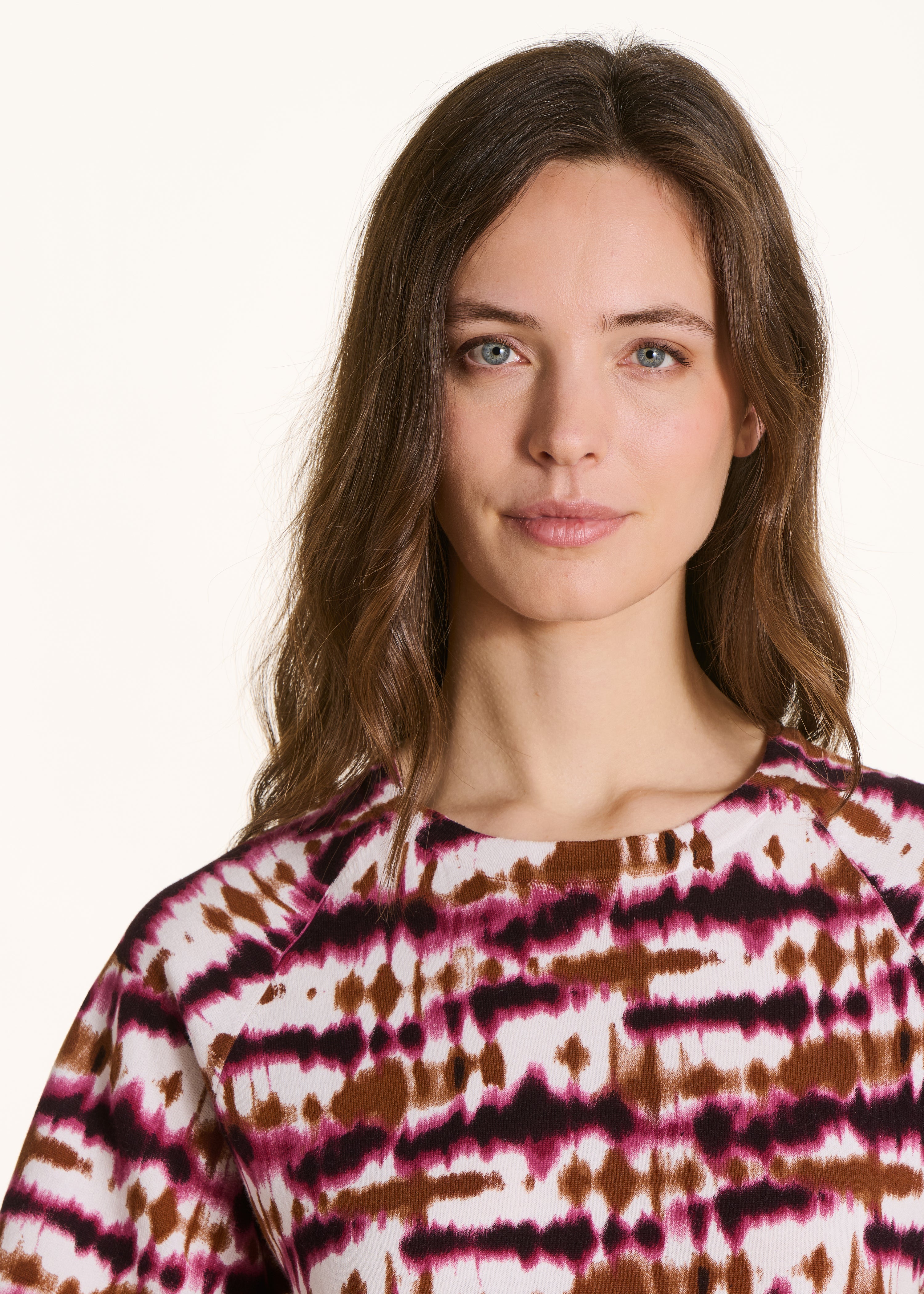 Maglia a maniche corte bordeaux stampata in cotone biologico