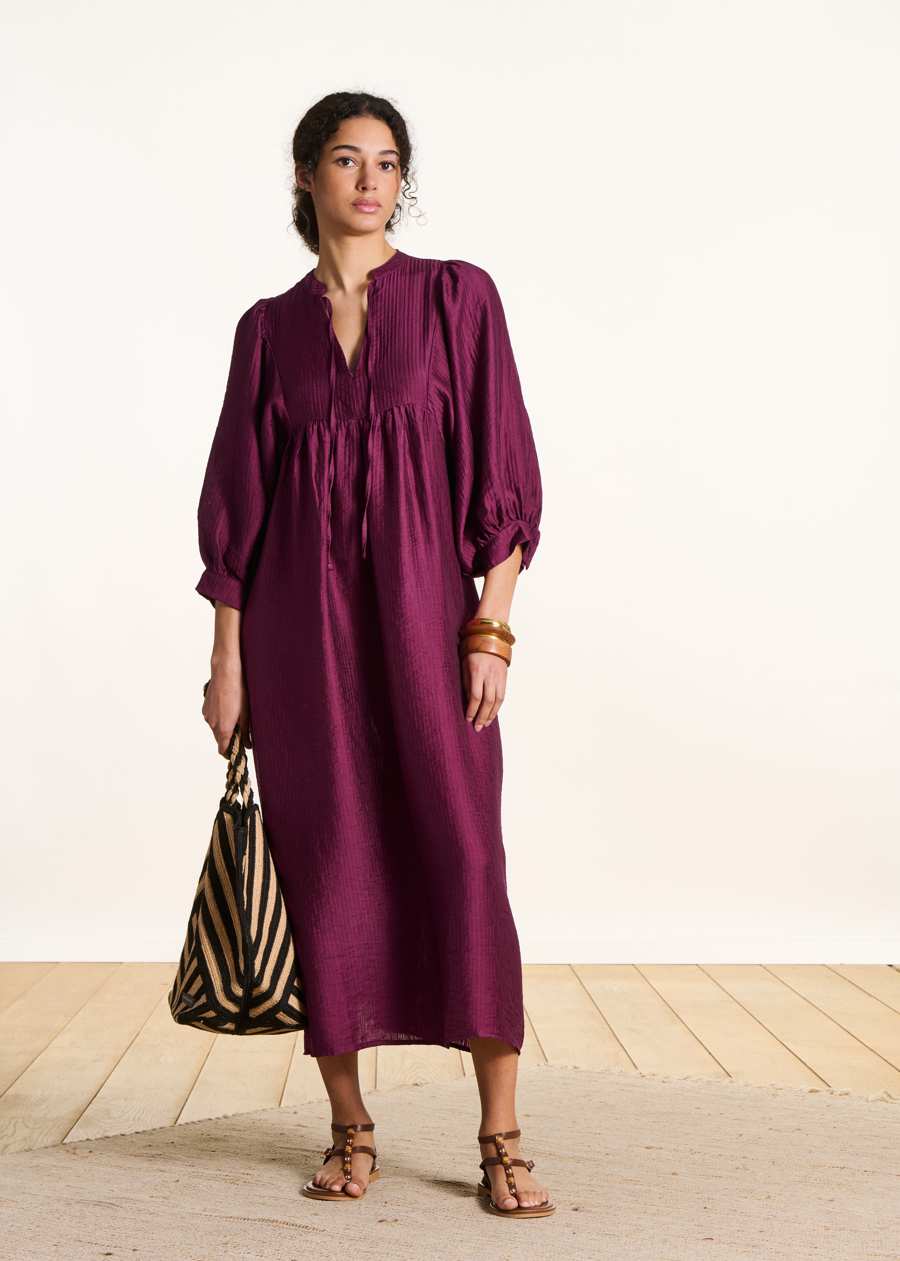 Robe longue ample violette manches 3/4