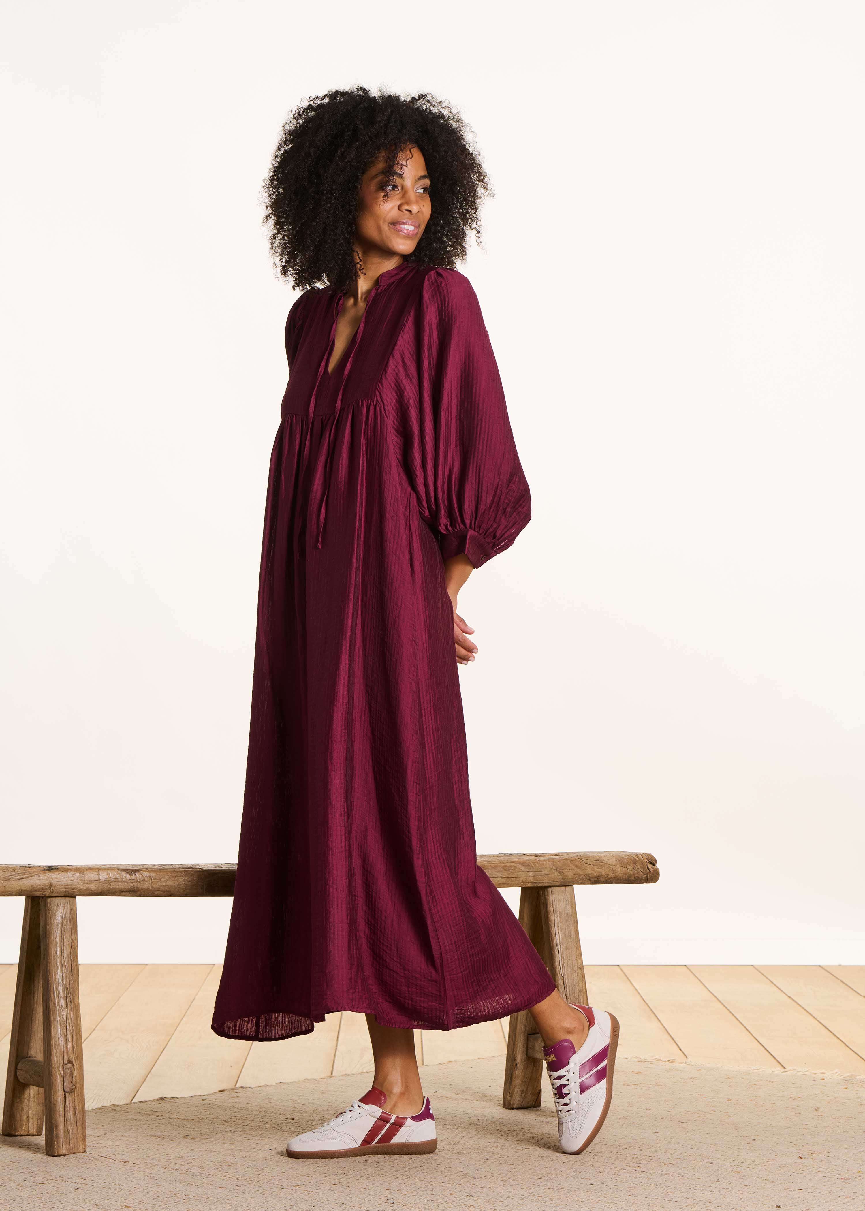 Robe longue ample violette manches 3/4
