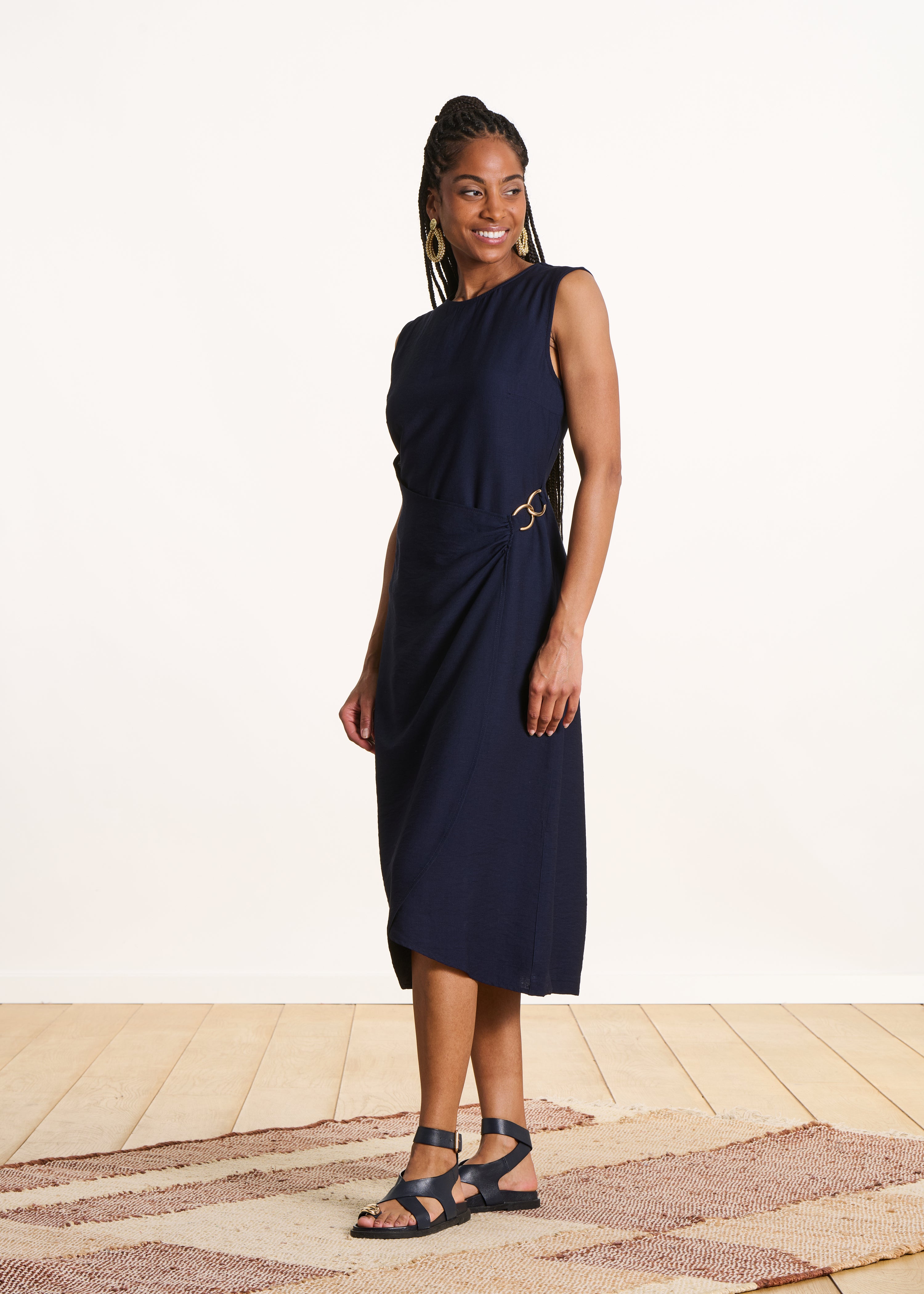 Sleeveless Navy Blue Fitted Midi Dress