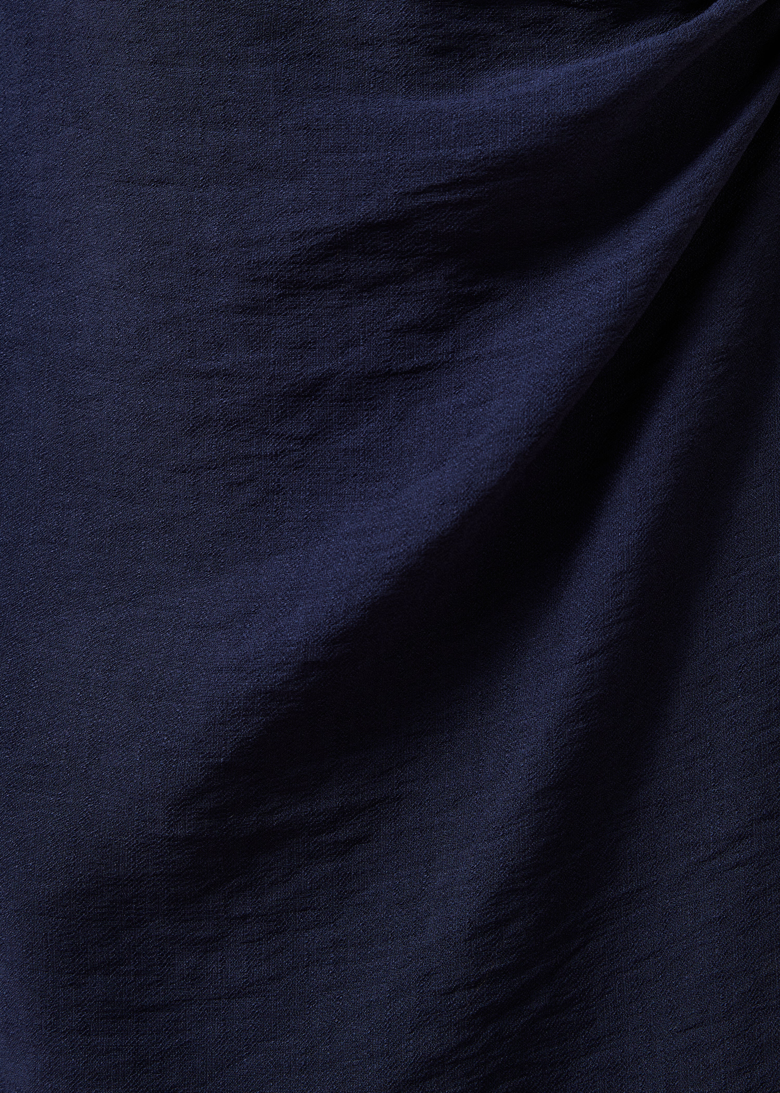 Ärmelloses, tailliertes Midikleid in Marineblau