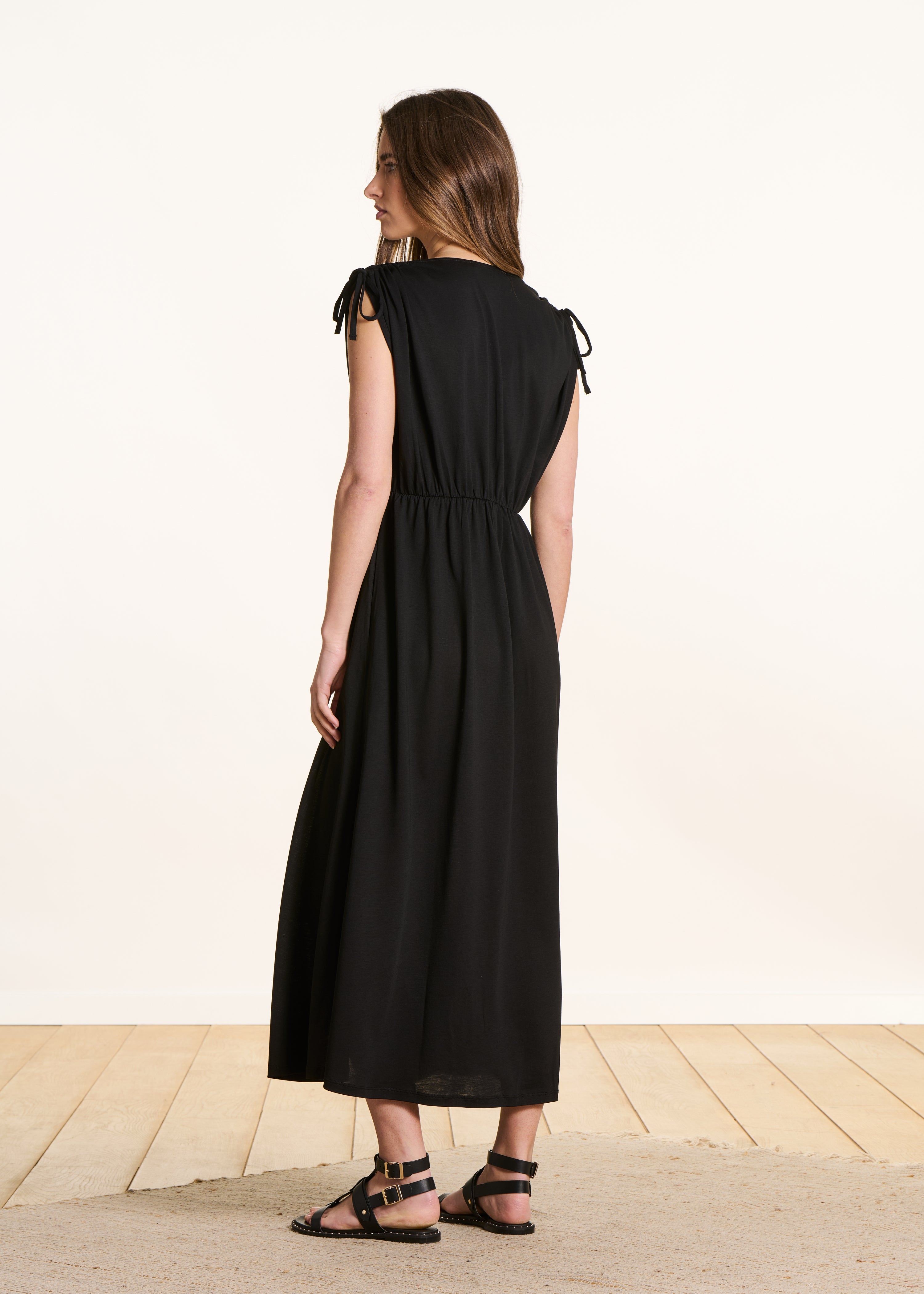 Vestido longo preto em lyocell
