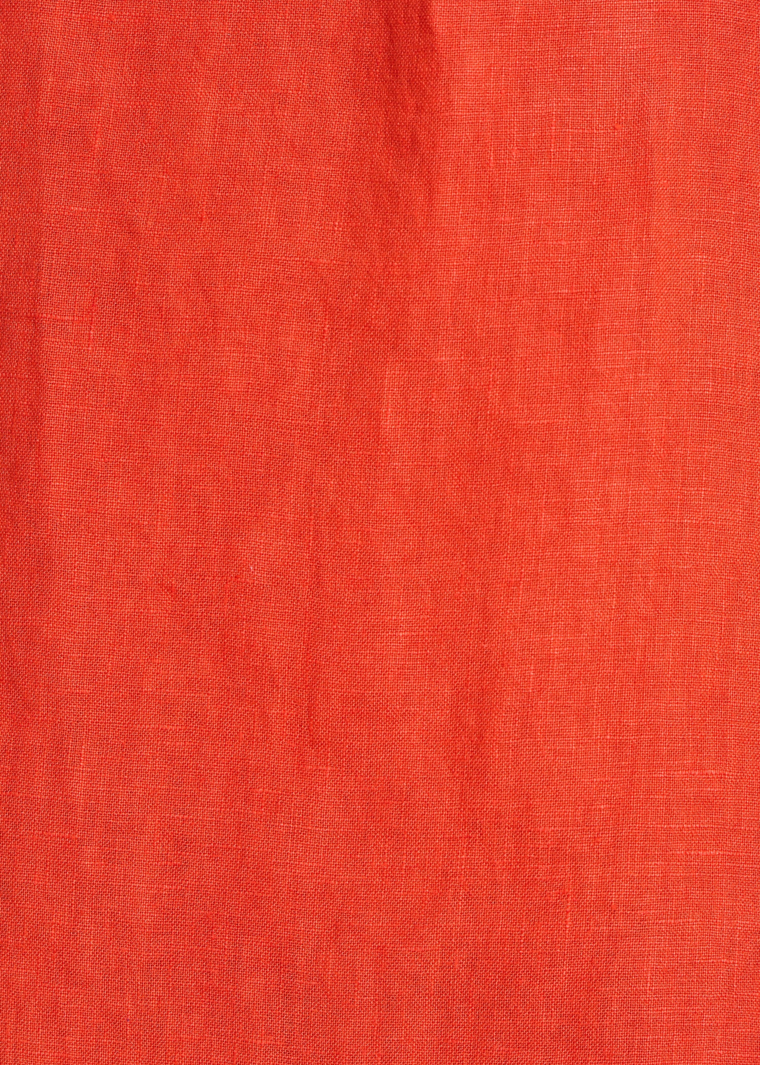 Weites kurzes Kleid aus Leinen in Orange mit V-Ausschnitt