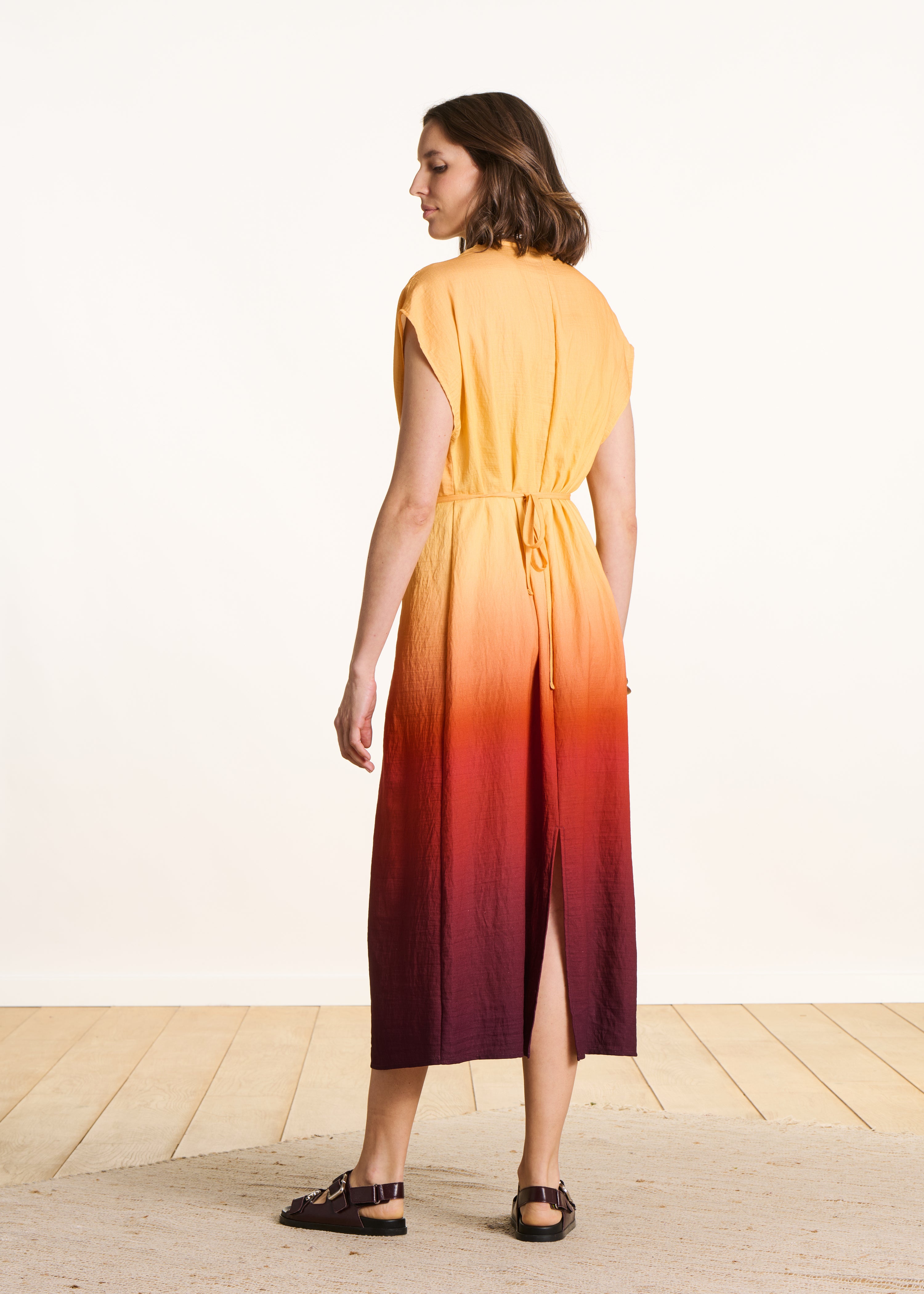 Abito lungo giallo con stampa tie & dye